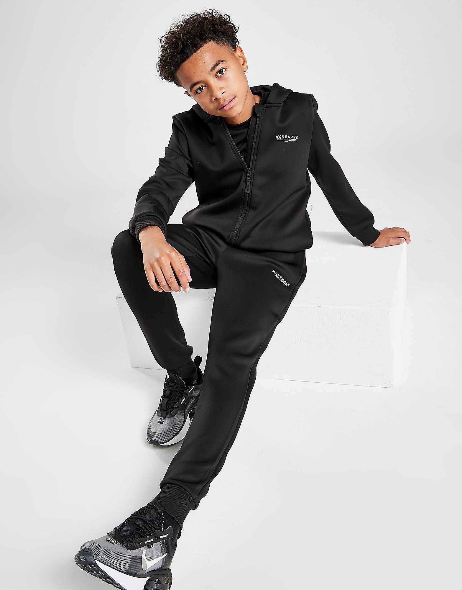 

McKenzie Essential Poly Tracksuit Junior - Black - Kids, Black