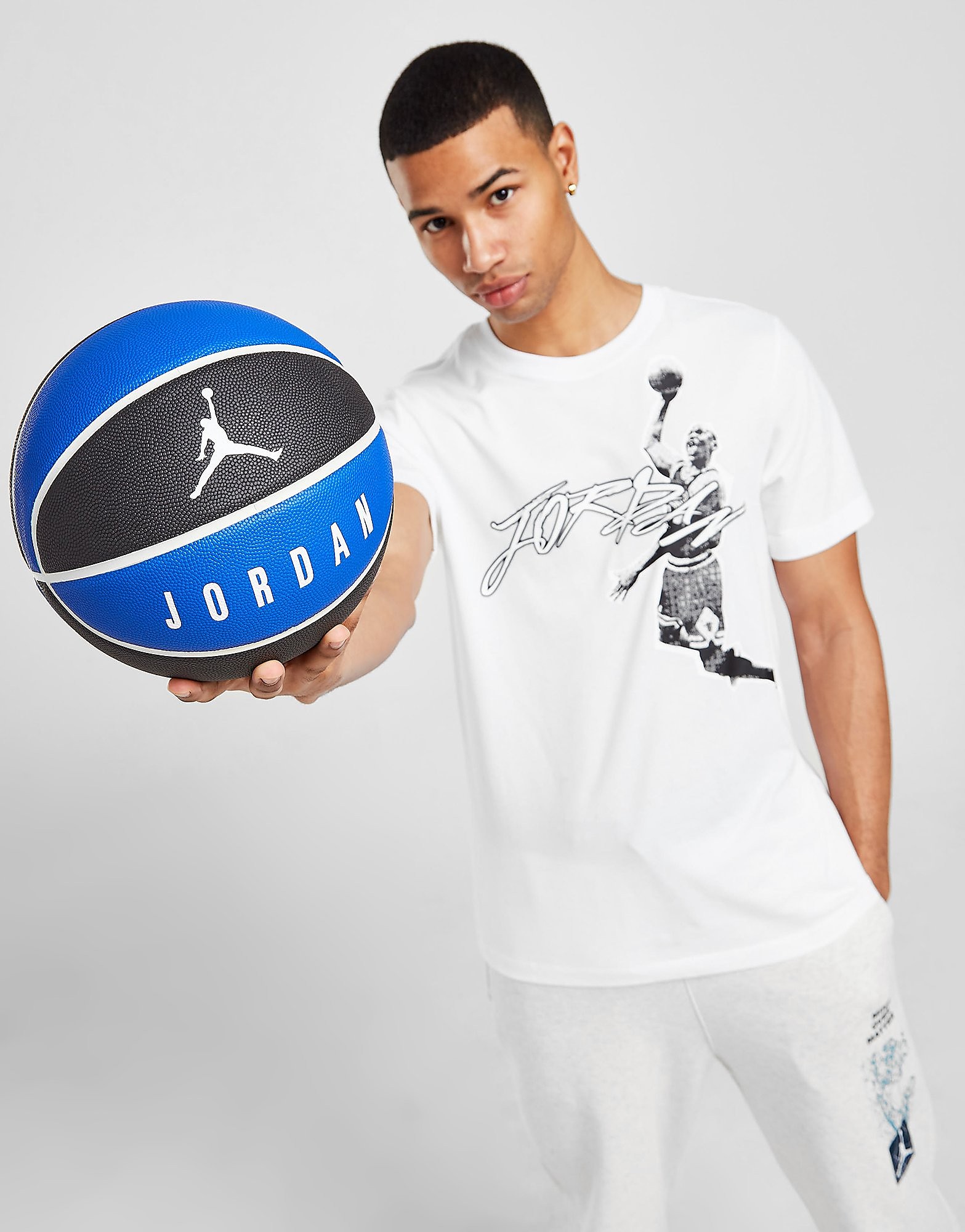 

Jordan Ultimate 8P Basketabll - Black/Blue - Womens, Black/Blue