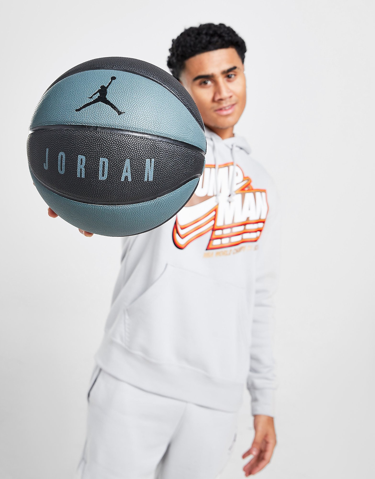 

Jordan Ultimate 8P Basketabll - Black - Mens, Black