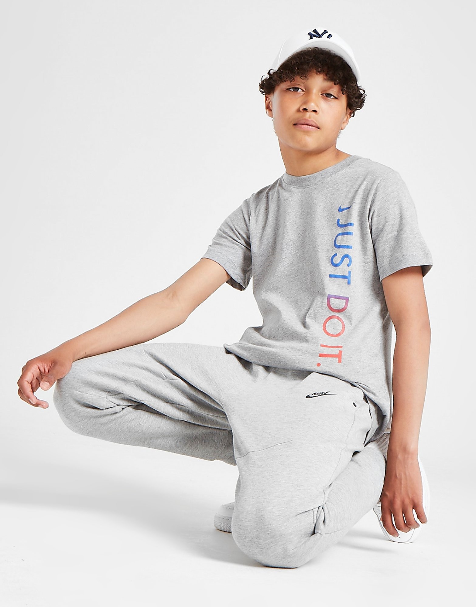 

Nike Sportswear 'Just Do It' T-Shirt Junior - Grey - Kids, Grey