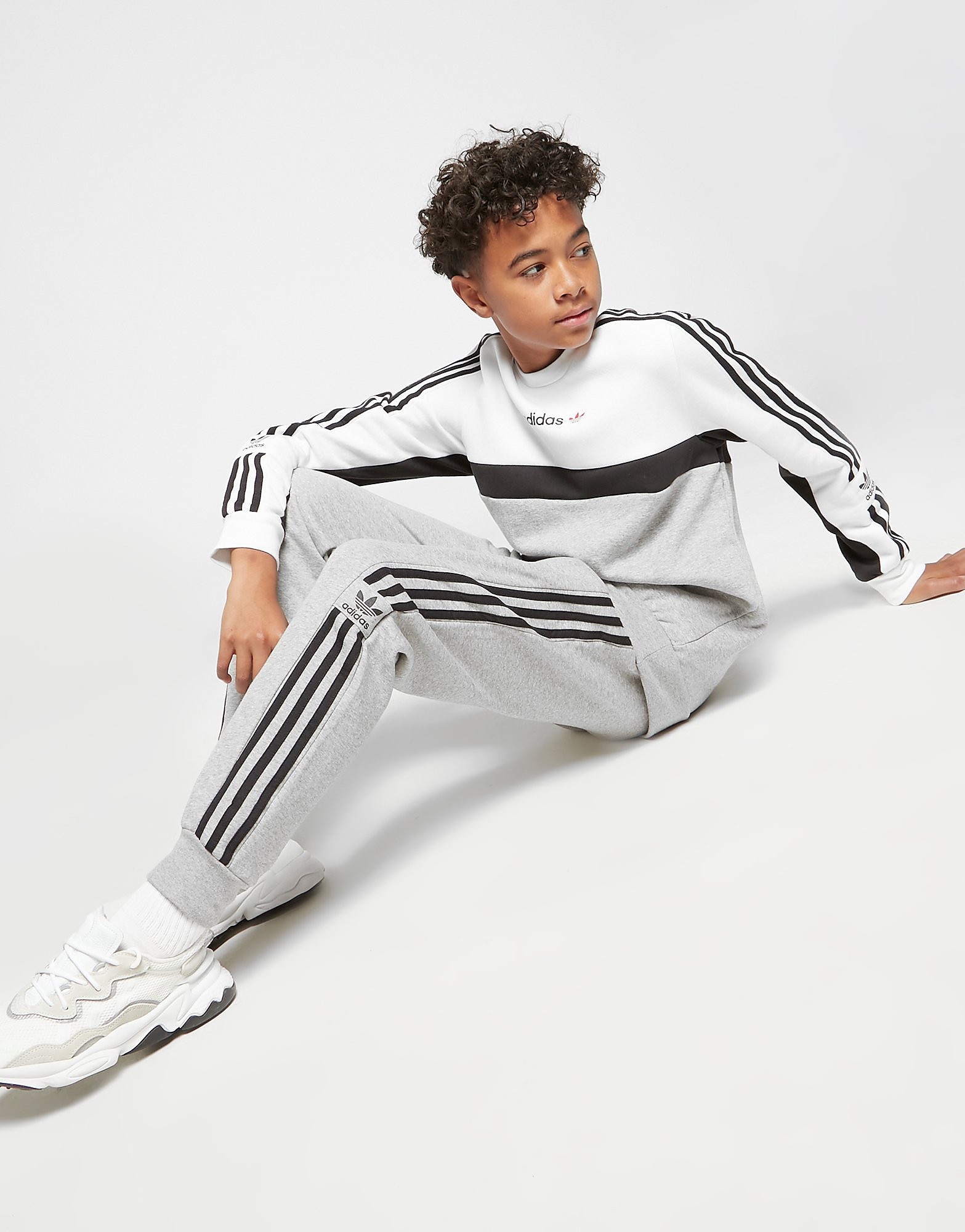 

adidas Originals Itasca Joggers Junior - Grey - Kids, Grey