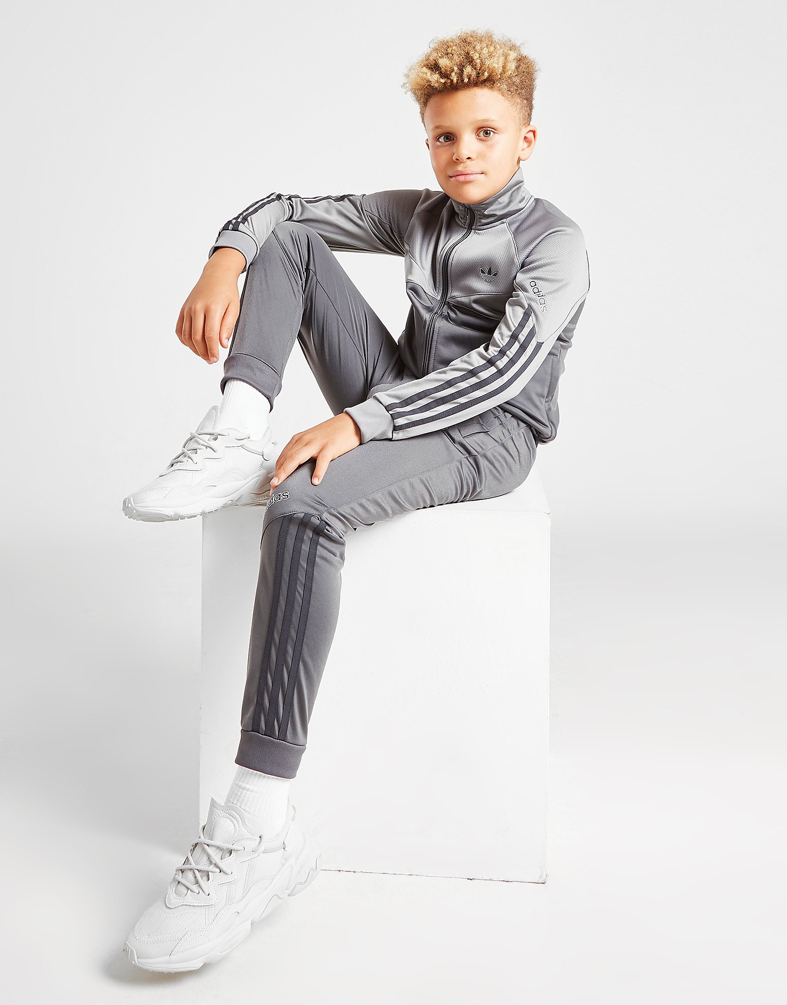 

adidas Originals SPRT Track Pants Junior - Grey Five / Carbon - Kids, Grey Five / Carbon