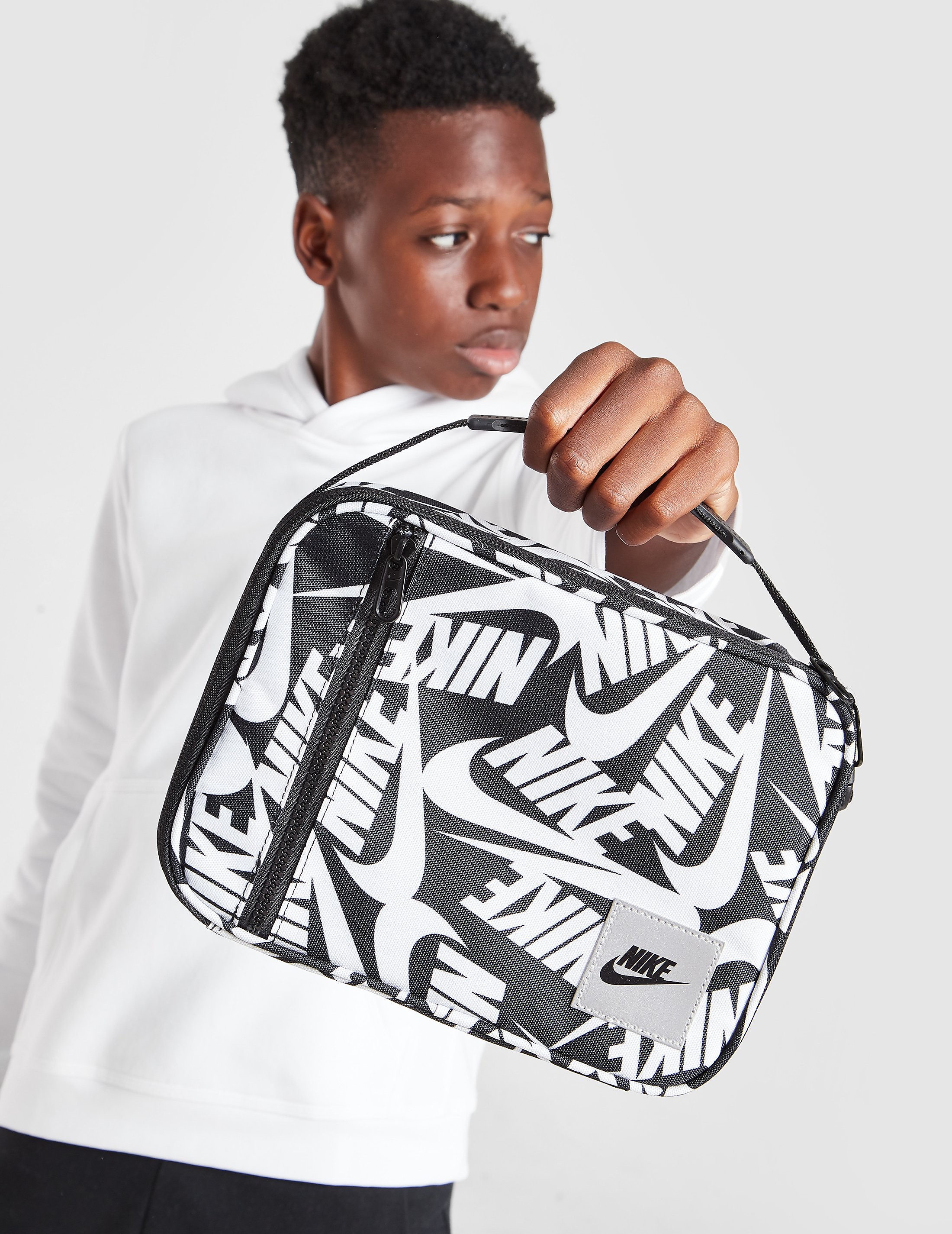 

Nike Futura Print Lunch Bag - Black - Kids, Black