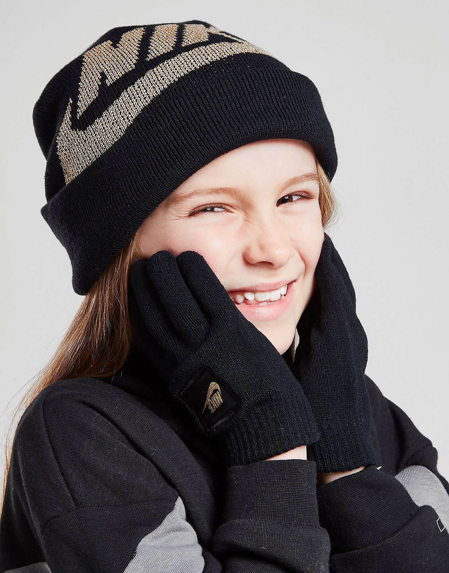

Nike Futura Beanie/Gloves Set Junior - Black - Kids, Black