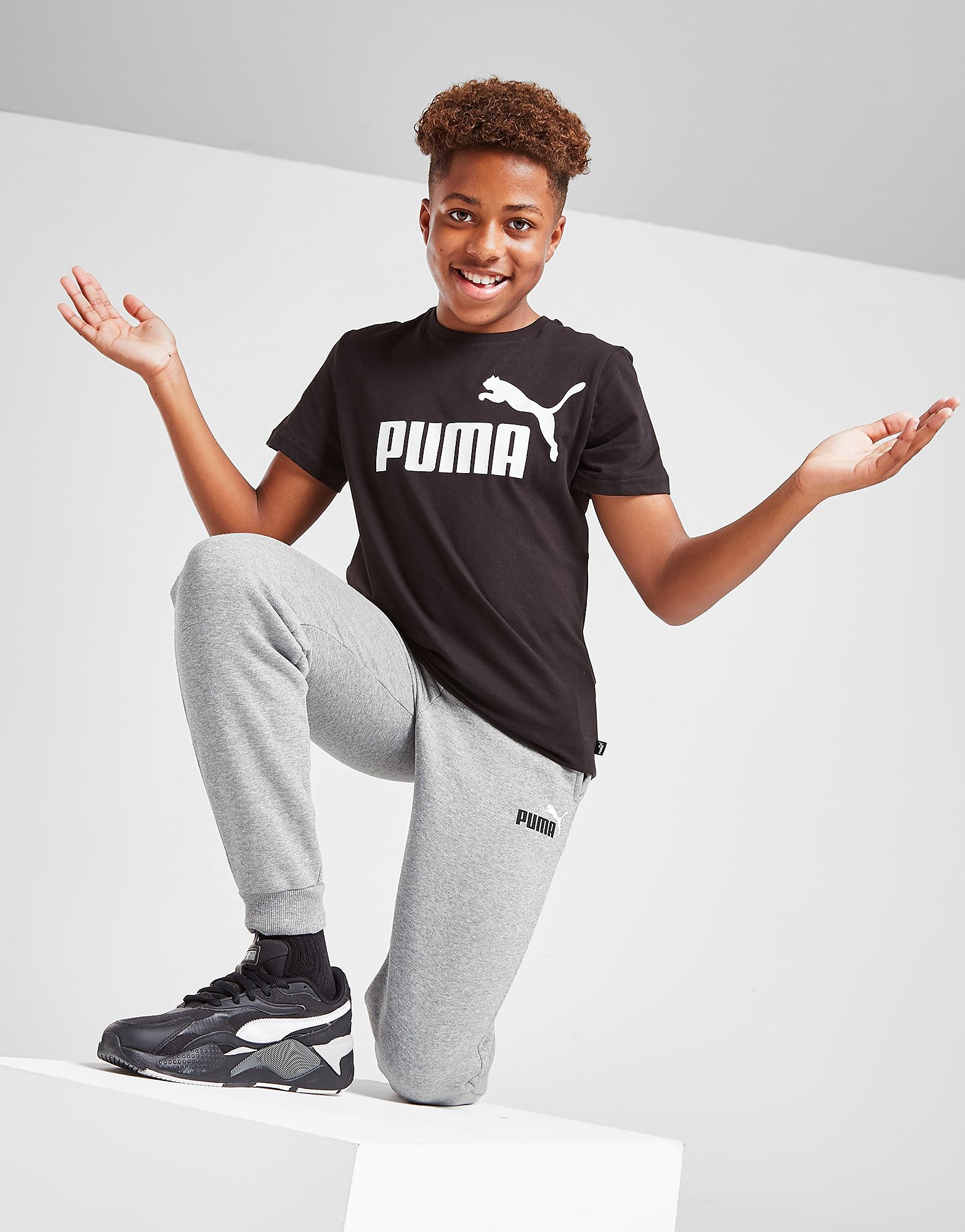 

Puma Core Logo Joggers Junior - Grey - Kids, Grey