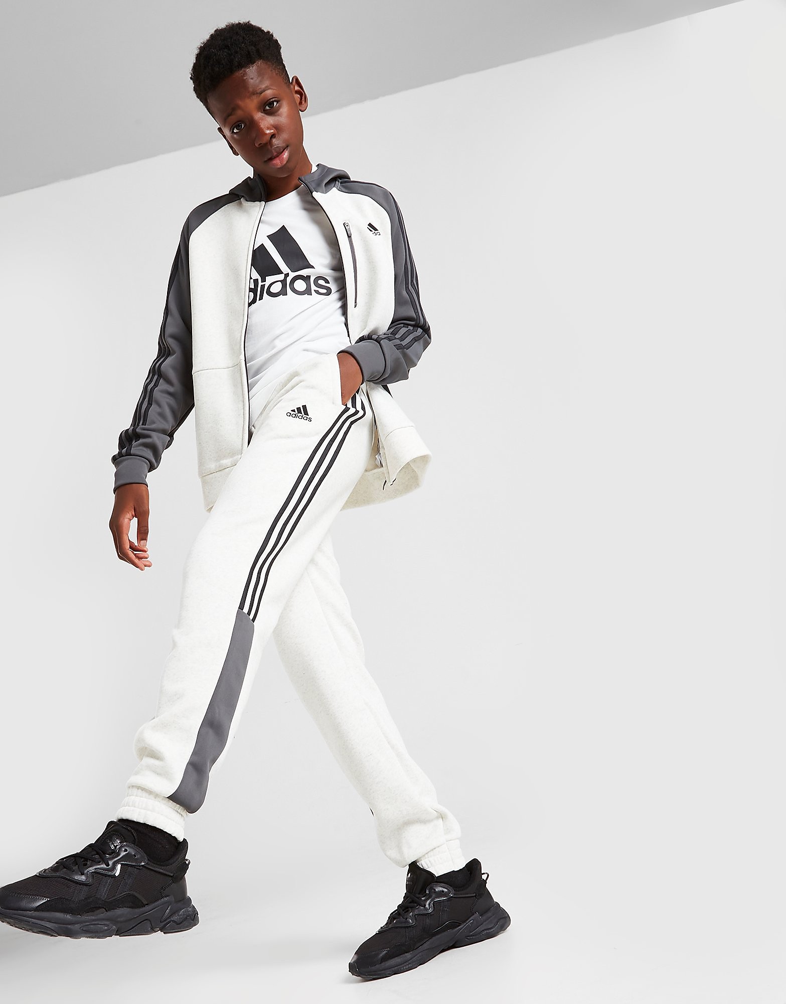 

adidas Mixed Fabric Joggers Junior - Only at JD - White - Kids, White