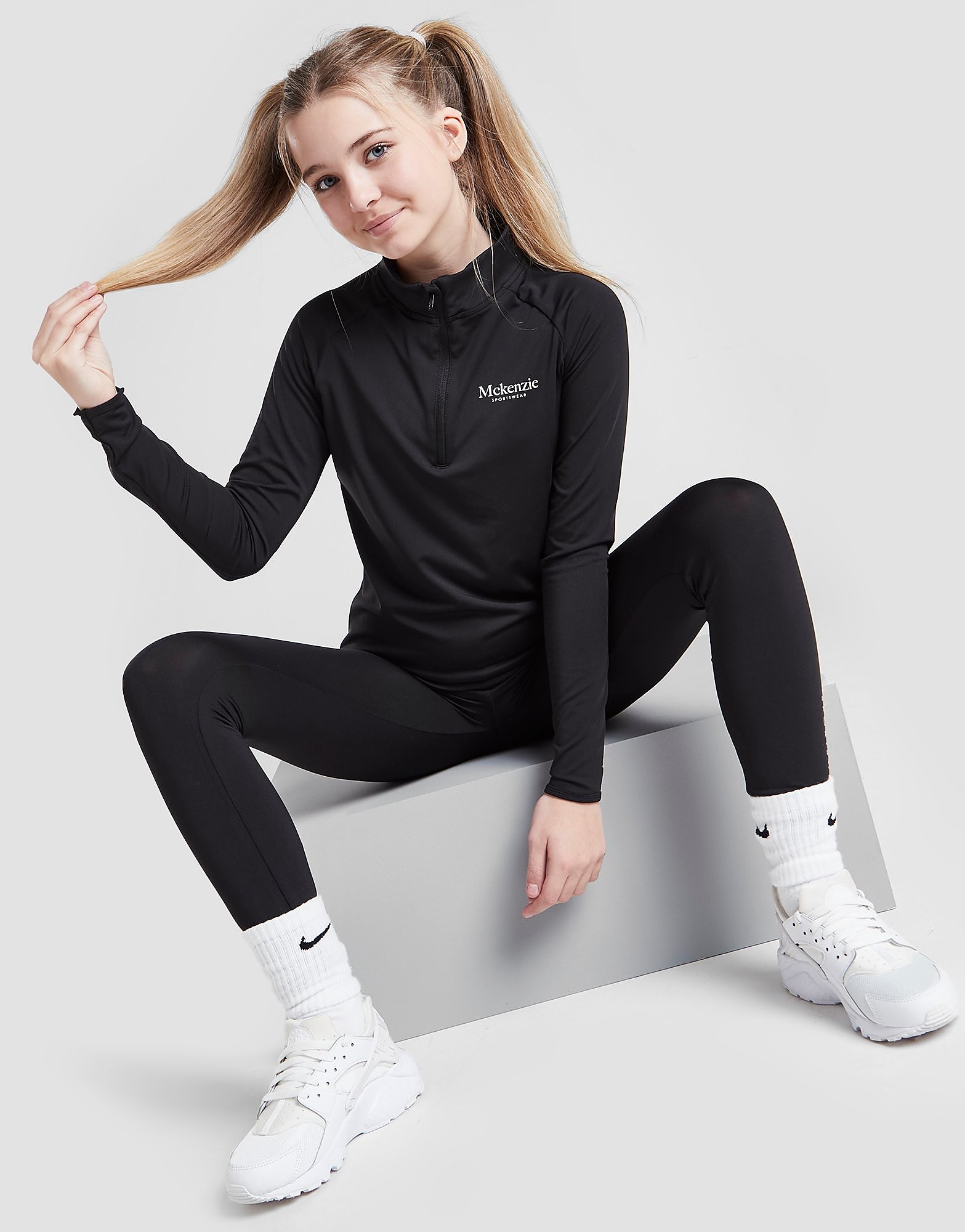 

McKenzie Girls' Performance 1/4 Zip Top Junior - Black - Kids, Black