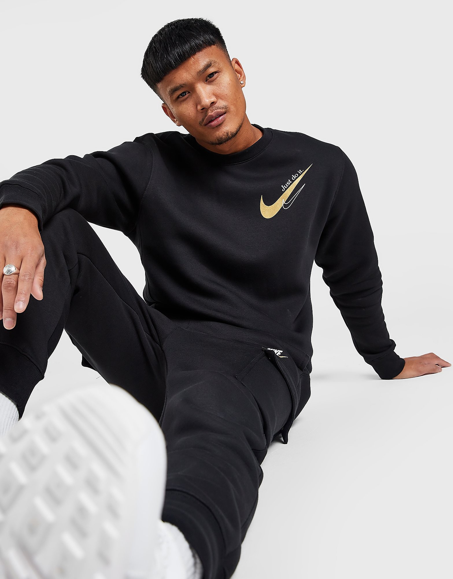 

Nike Swoosh Fleece Crew Sweatshirt - Black - Mens, Black