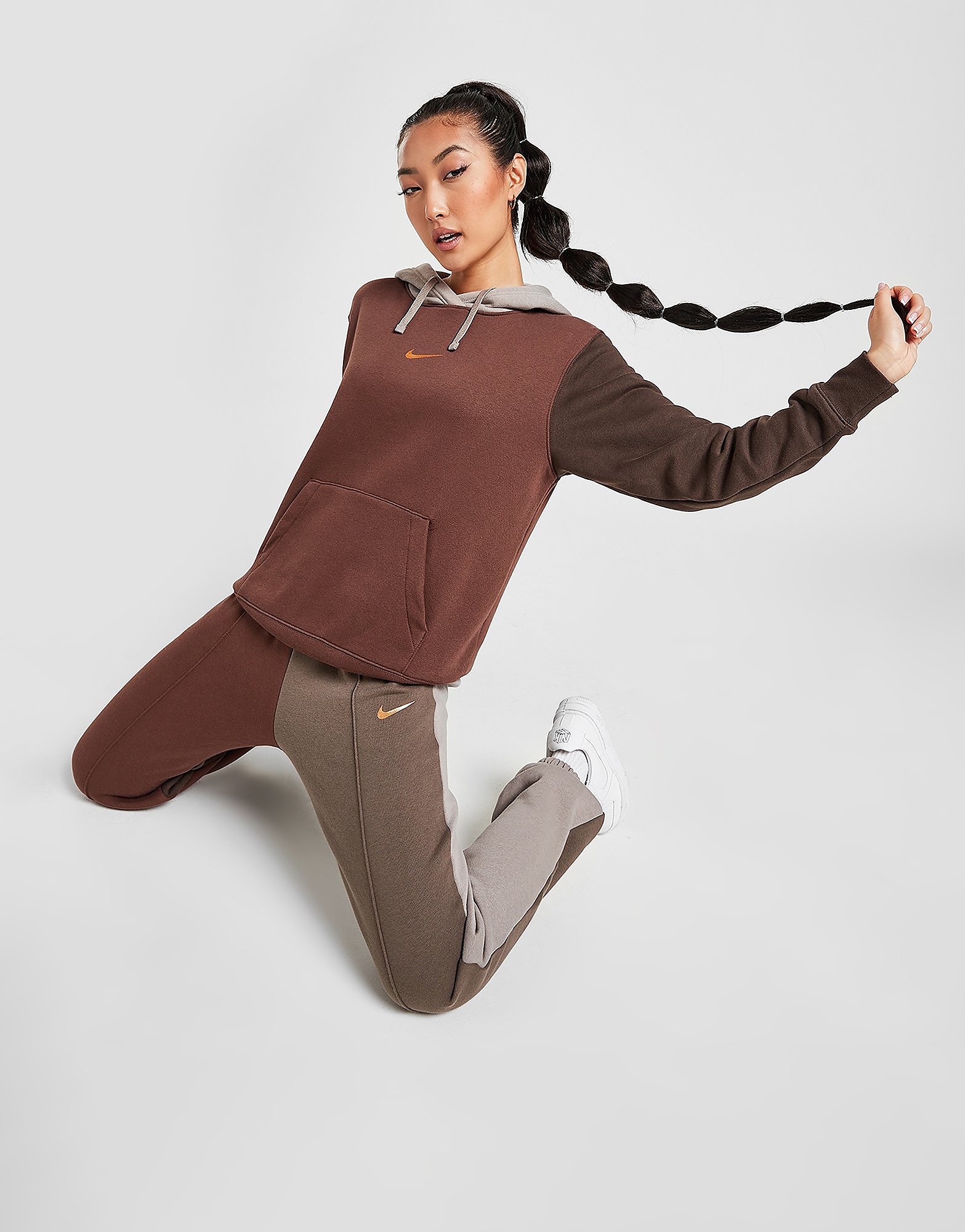 

Nike Colour Block Swoosh Joggers - Light Chocolate - Womens, Light Chocolate