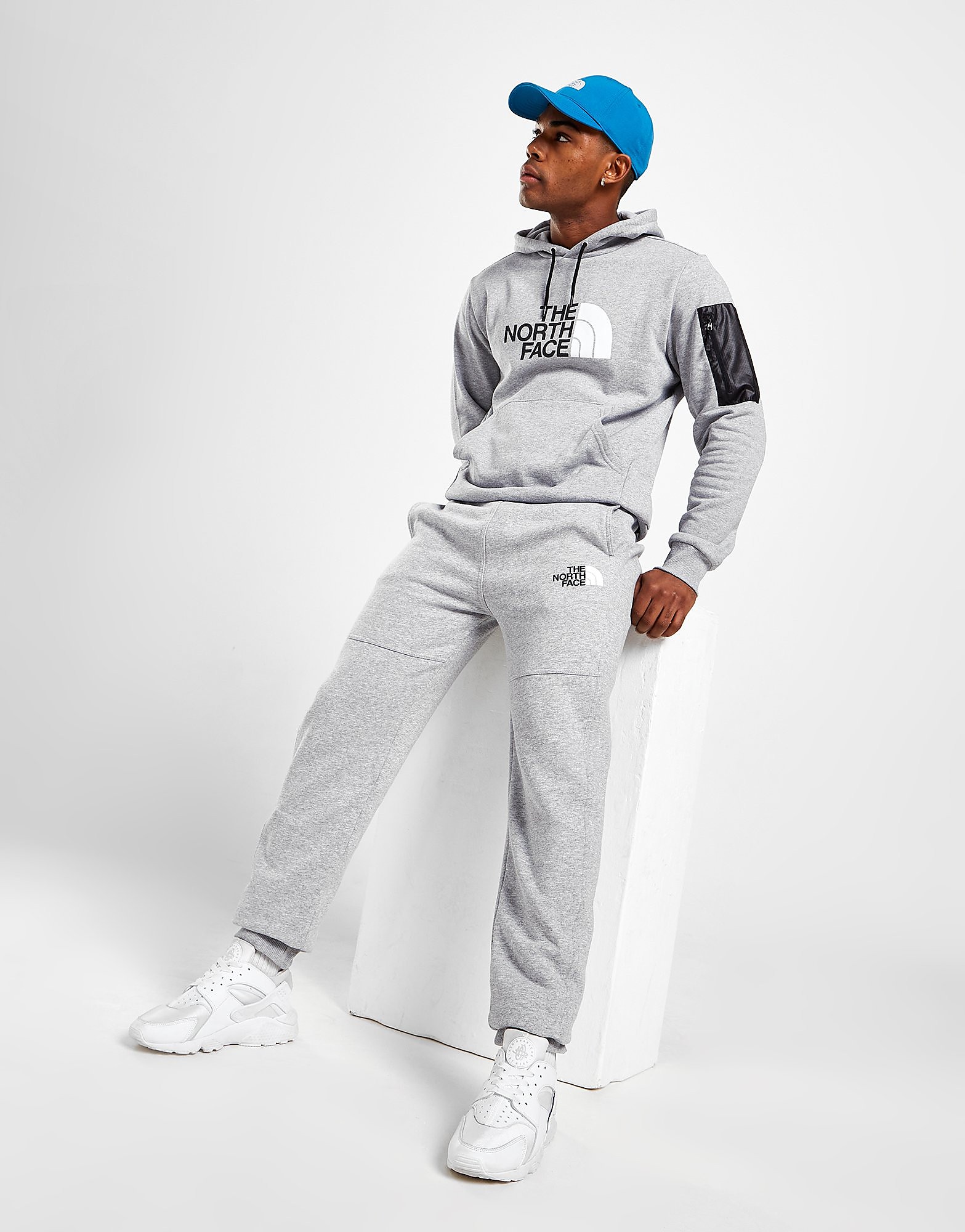 The North Face Logo Joggers - Only at JD - Grey - Mens, Grey