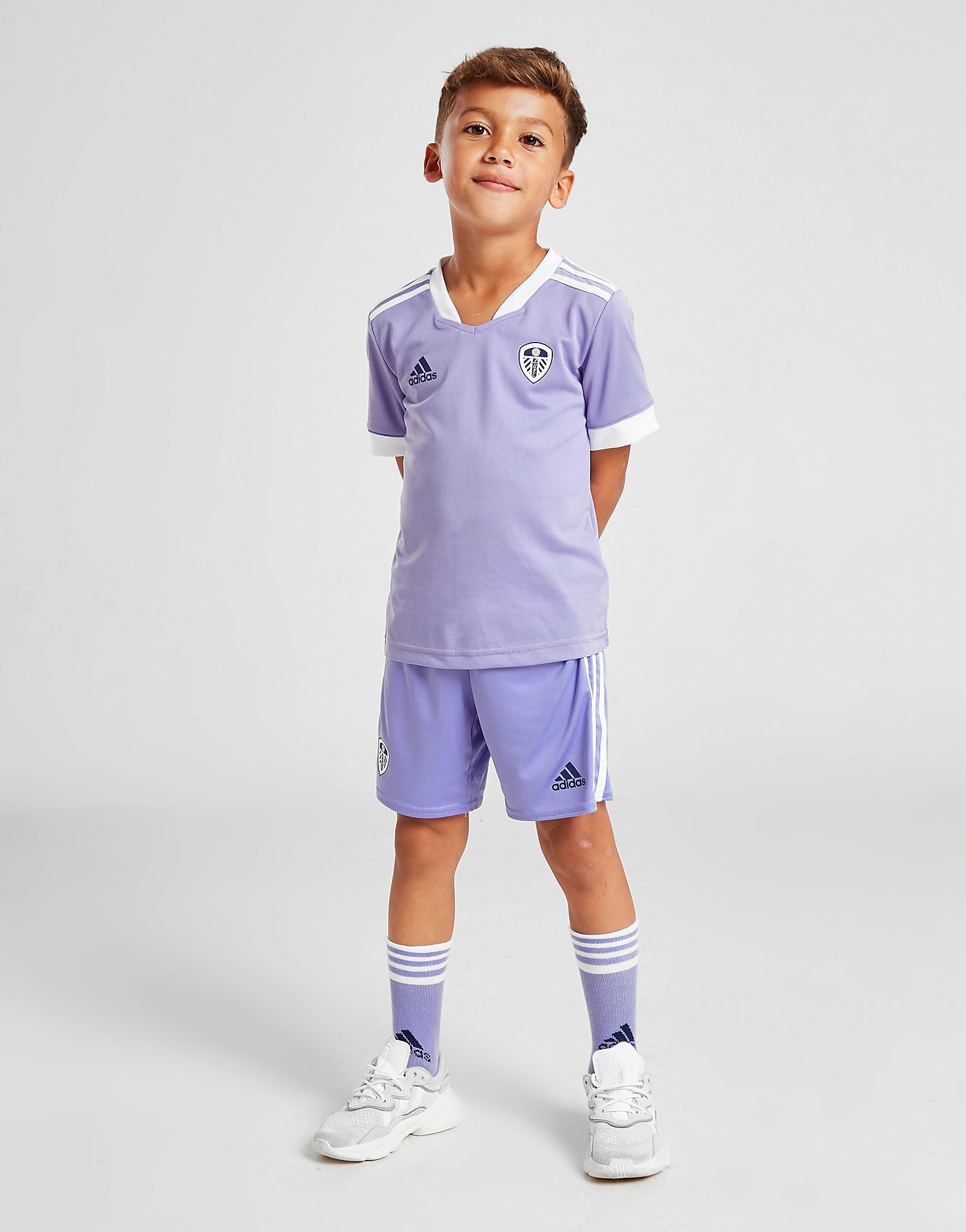 

adidas Leeds United FC 2021/22 Third Kit Children - Purple - Kids, Purple