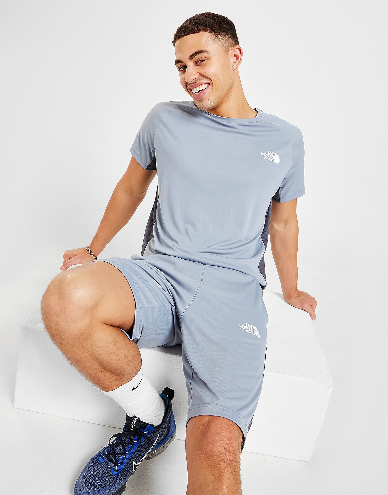 

The North Face Perforated Panel Poly T-Shirt - Only at JD - Grey - Mens, Grey