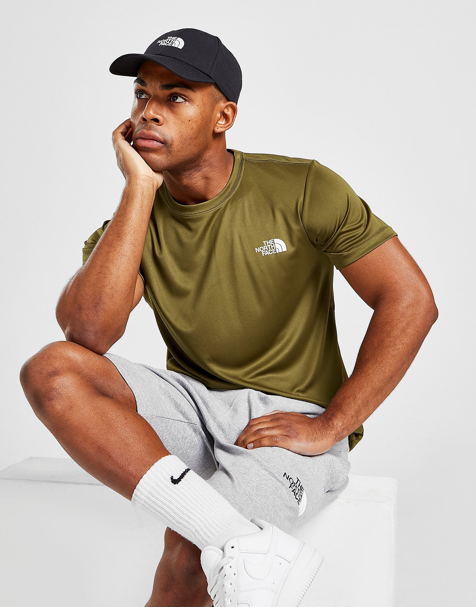 

The North Face Reaxion Box T-Shirt - Only at JD - Brown, Brown