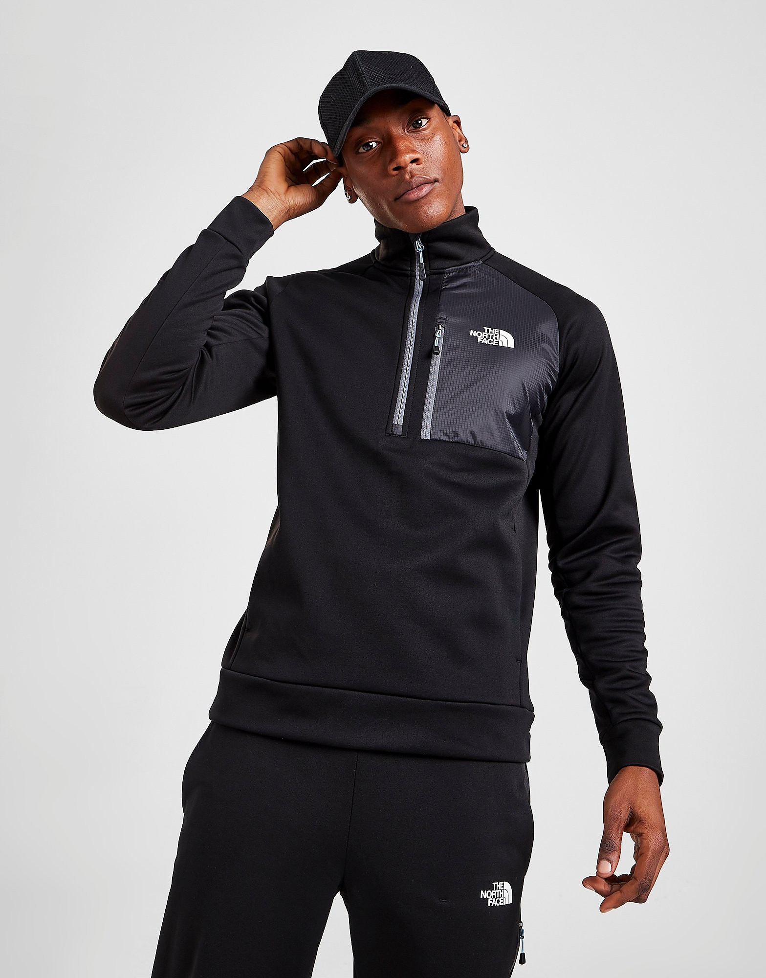 

The North Face Mittelegi 1/4 Zip Sweatshirt - Black - Mens, Black