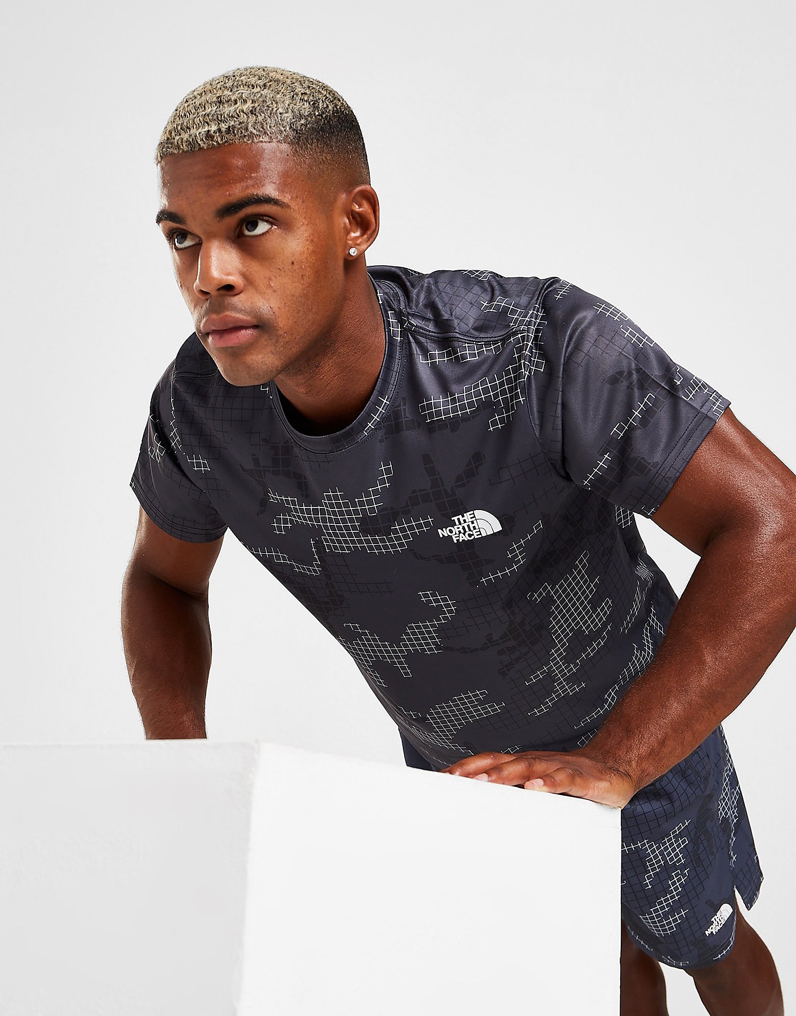 

The North Face Reaxion T-Shirt - Only at JD - Grey - Mens, Grey