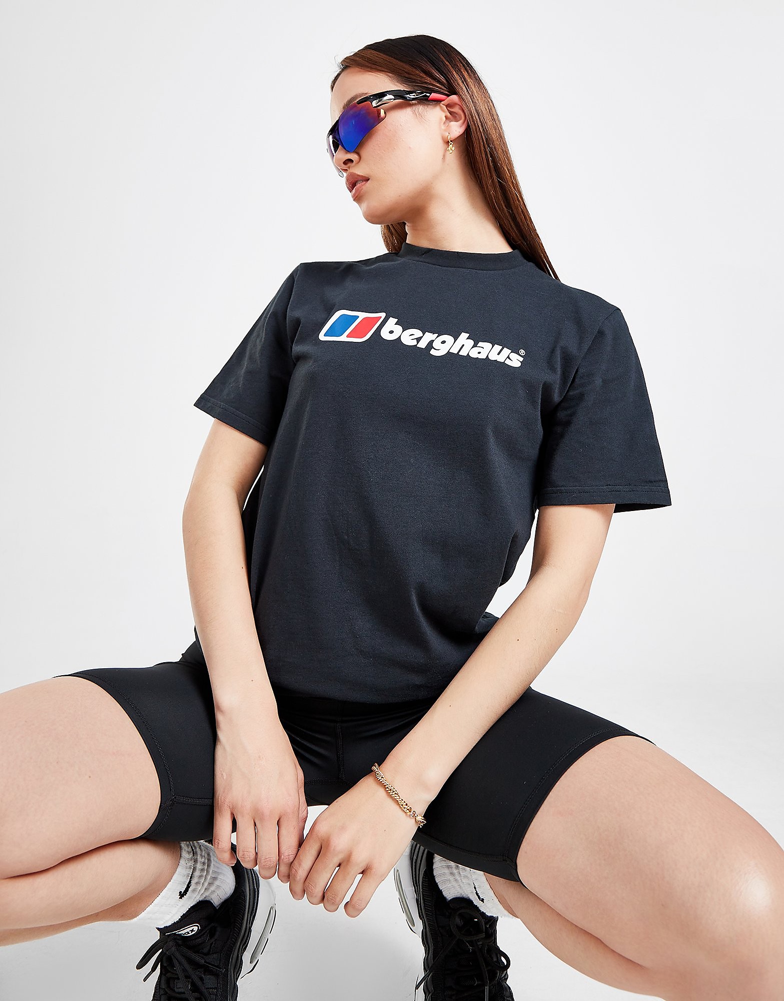

Berghaus Classic Logo Boyfriend T-Shirt - Black - Womens, Black