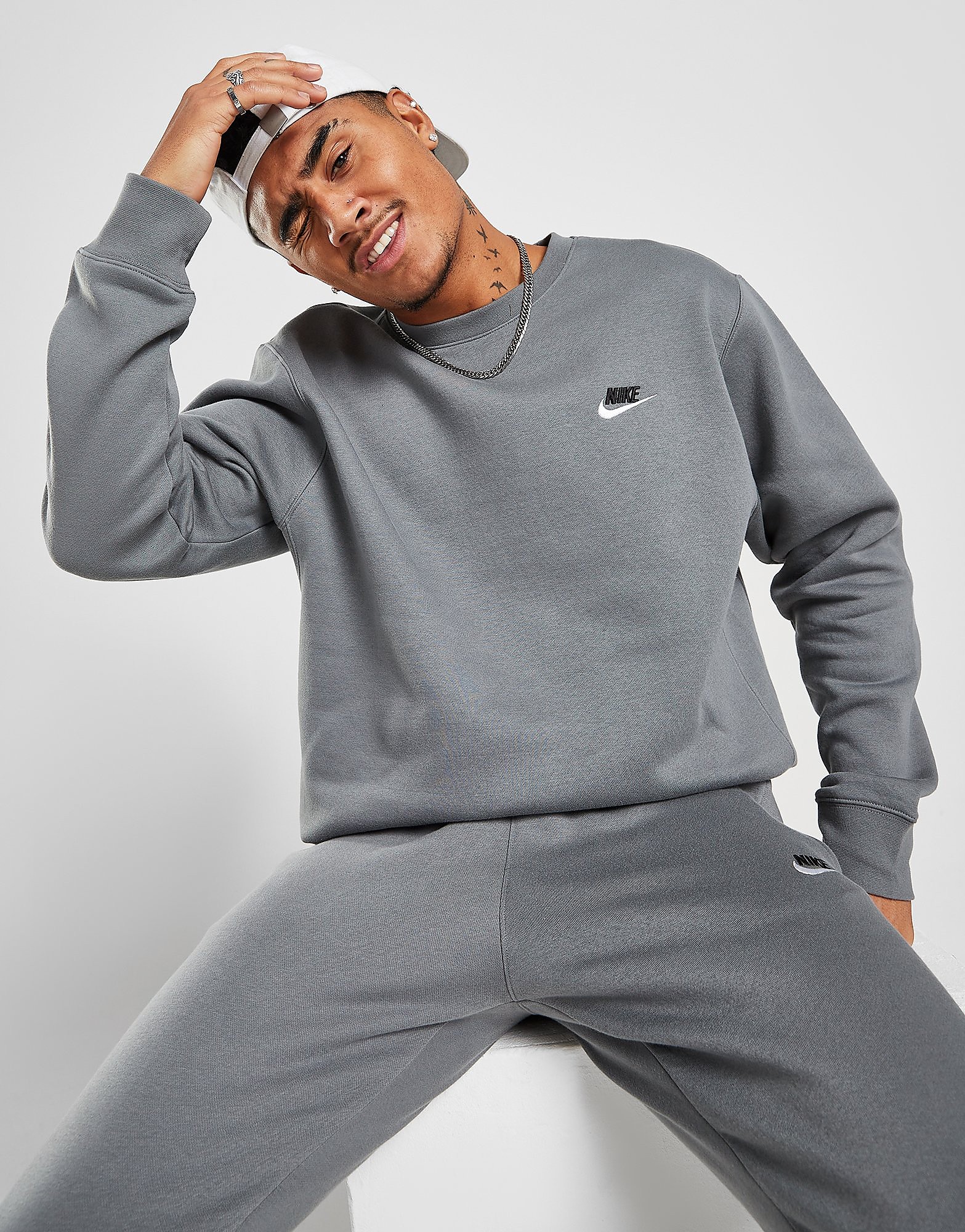 

Nike Foundation Crew Sweatshirt - Only at JD - Smoke Grey/Black - Mens, Smoke Grey/Black