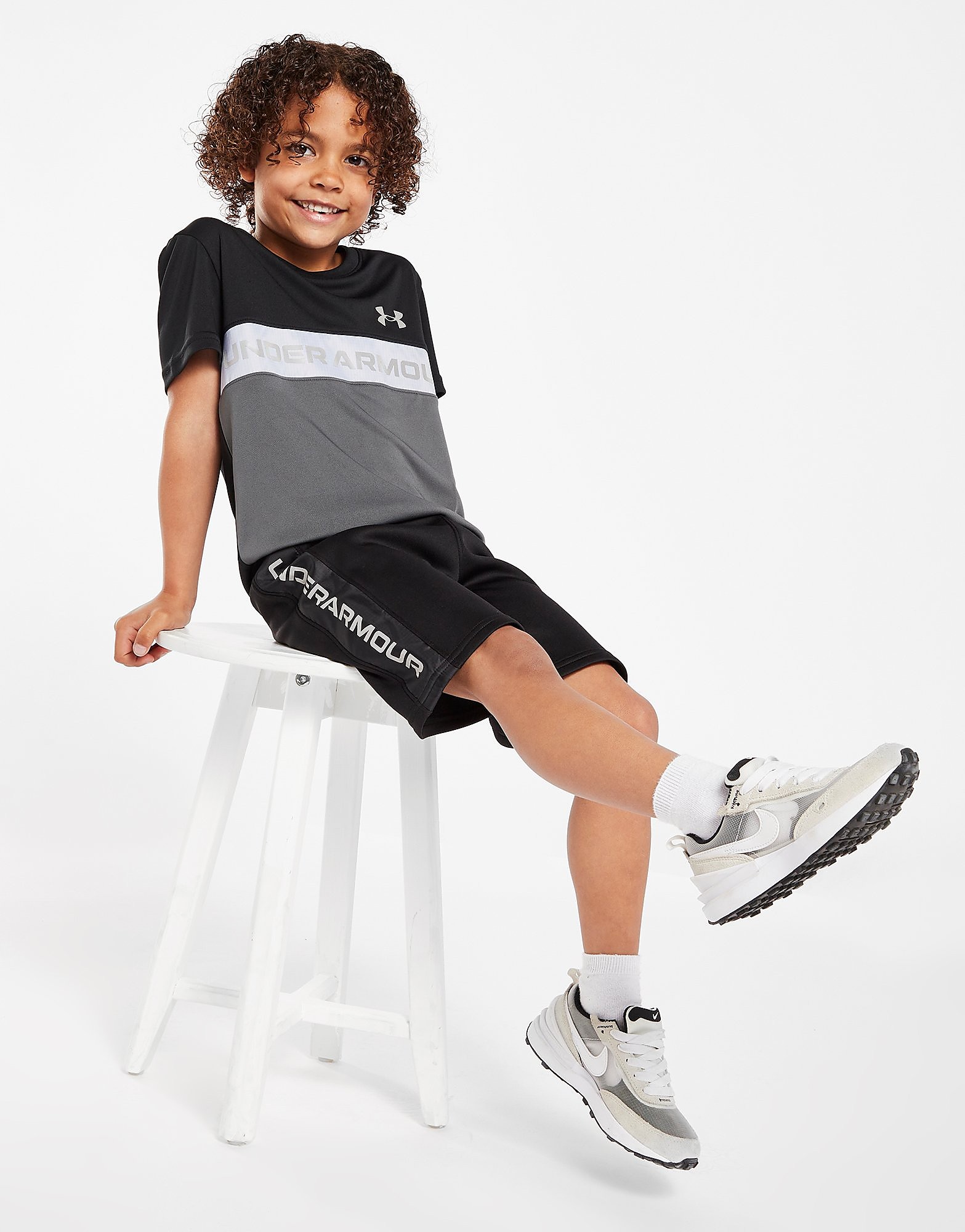 

Under Armour UA Armour Fleece Max T-Shirt/Shorts Set Children - Black - Kids, Black