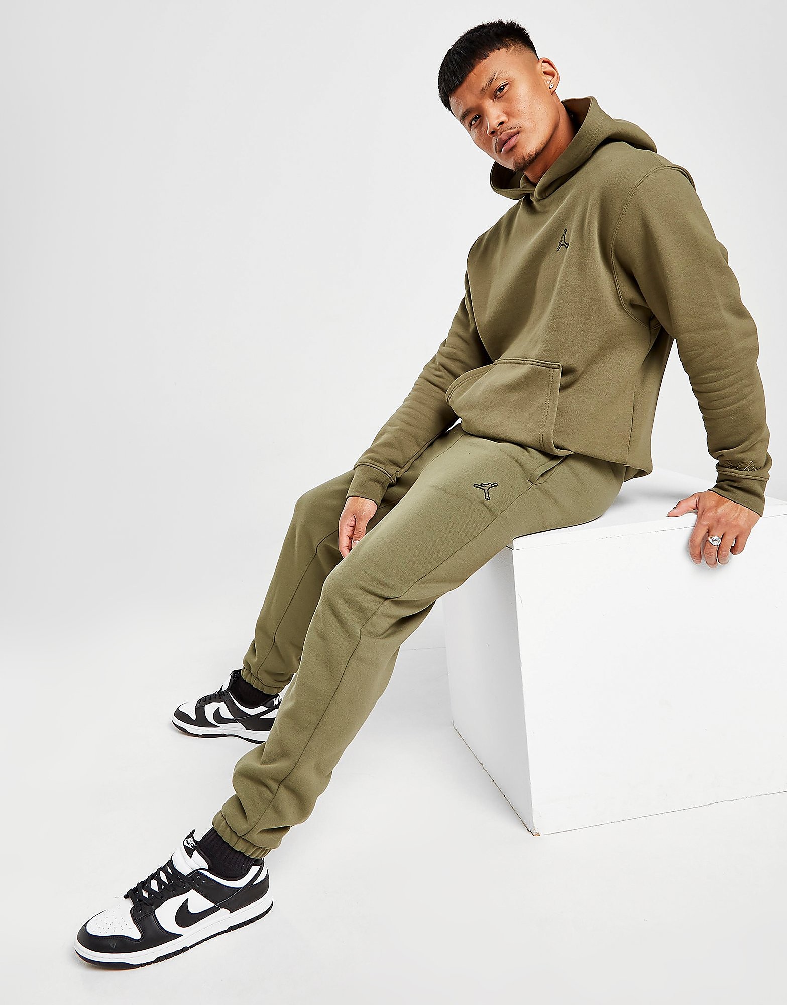 

Jordan Essential Joggers - Medium Olive - Mens, Medium Olive