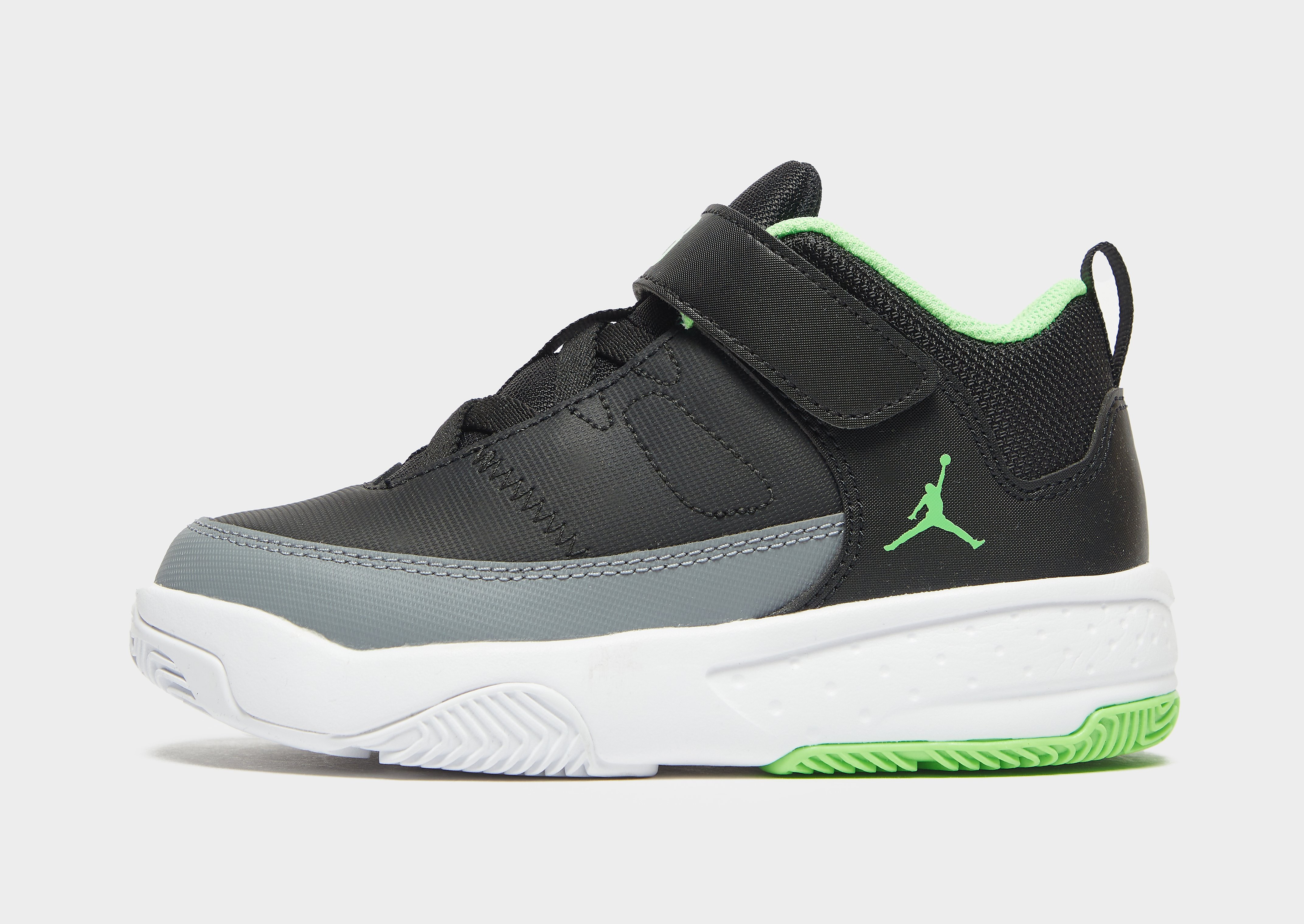 

Jordan Max Aura 3 Children - Black/Cool Grey/White/Green Strike - Kids, Black/Cool Grey/White/Green Strike