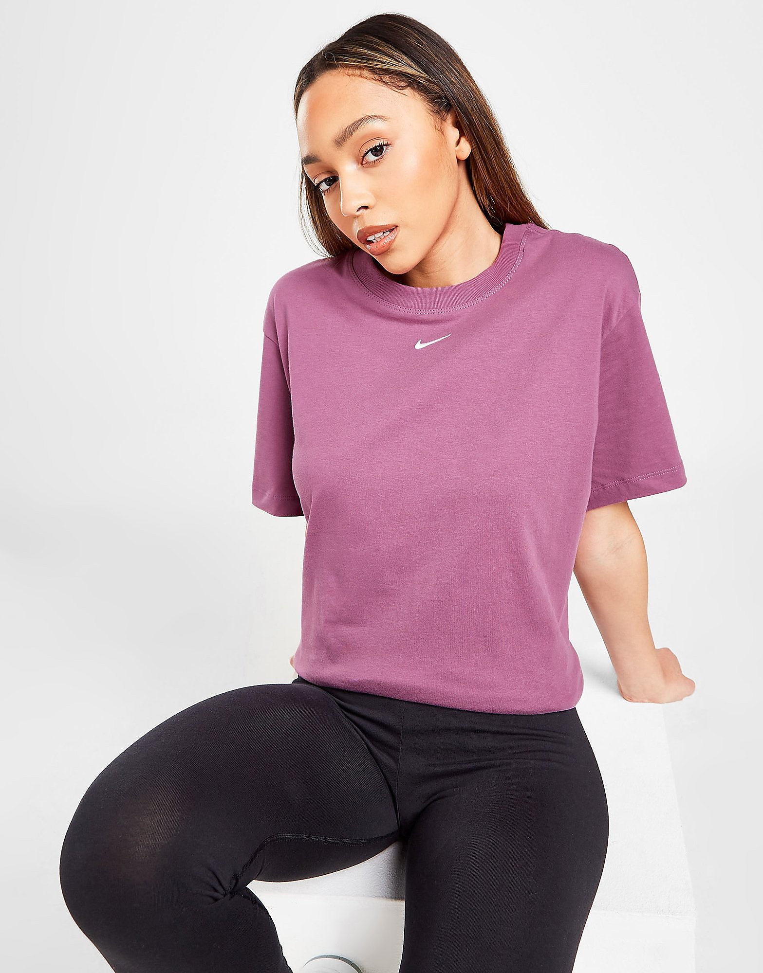 

Nike Sportswear Essential Oversized T-Shirt Women's - Light Bordeaux/White, Light Bordeaux/White