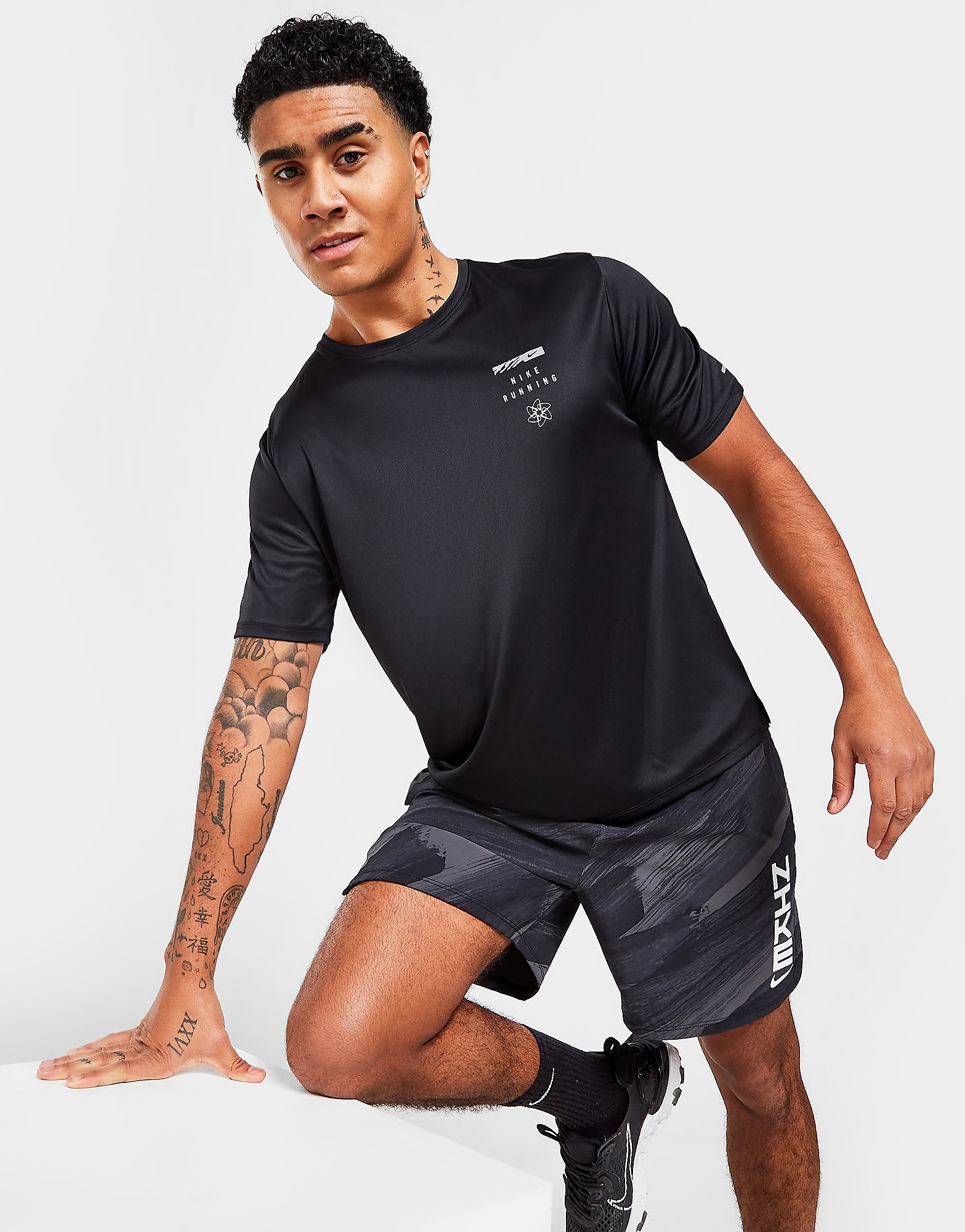 

Nike Running Division UV Miler T-Shirt - Black, Black