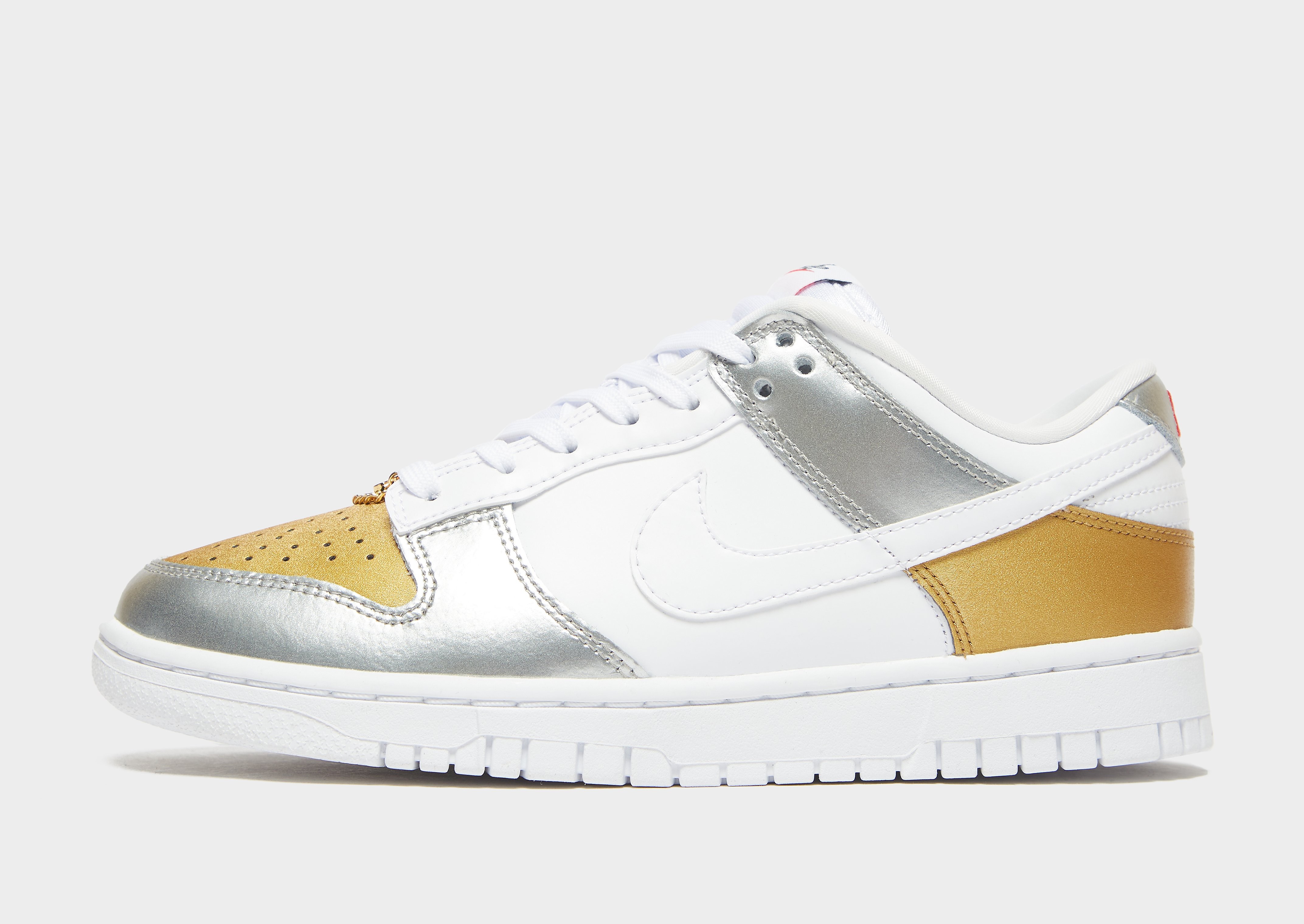 

Nike Dunk Low SE "Silver Gold" Women's - 1 per customer - MULTI COLOUR/Silver, MULTI COLOUR/Silver