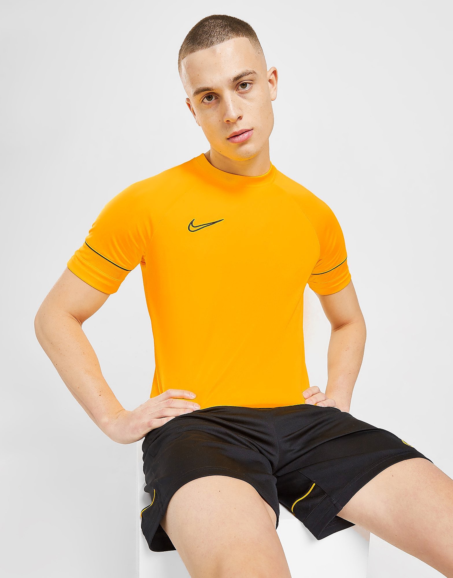 

Nike Academy T-Shirt - Orange, Orange