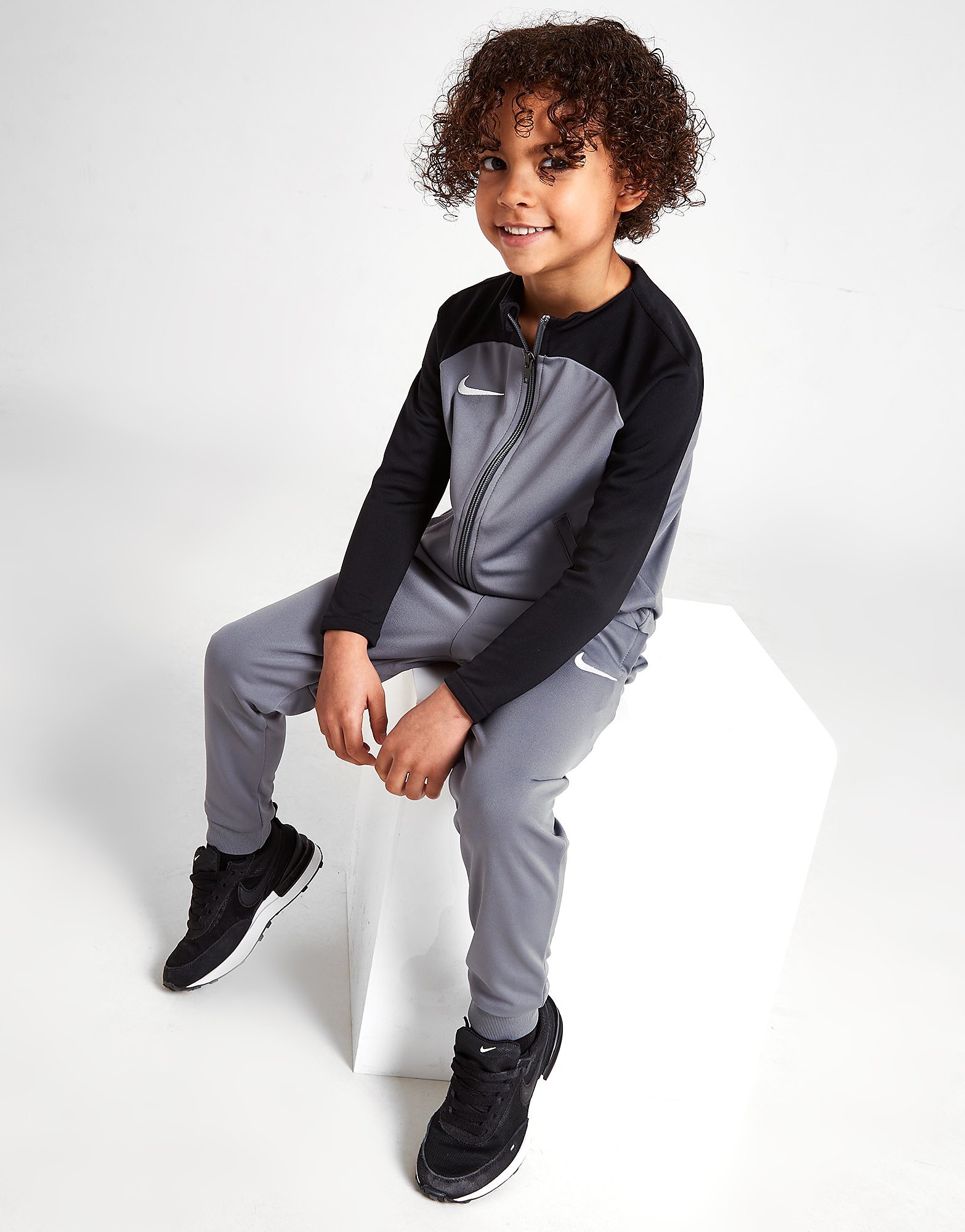 

Nike Academy Full Zip Tracksuit Children - Only at JD - Smoke Grey/Smoke Grey/Black/White - Kids, Smoke Grey/Smoke Grey/Black/White