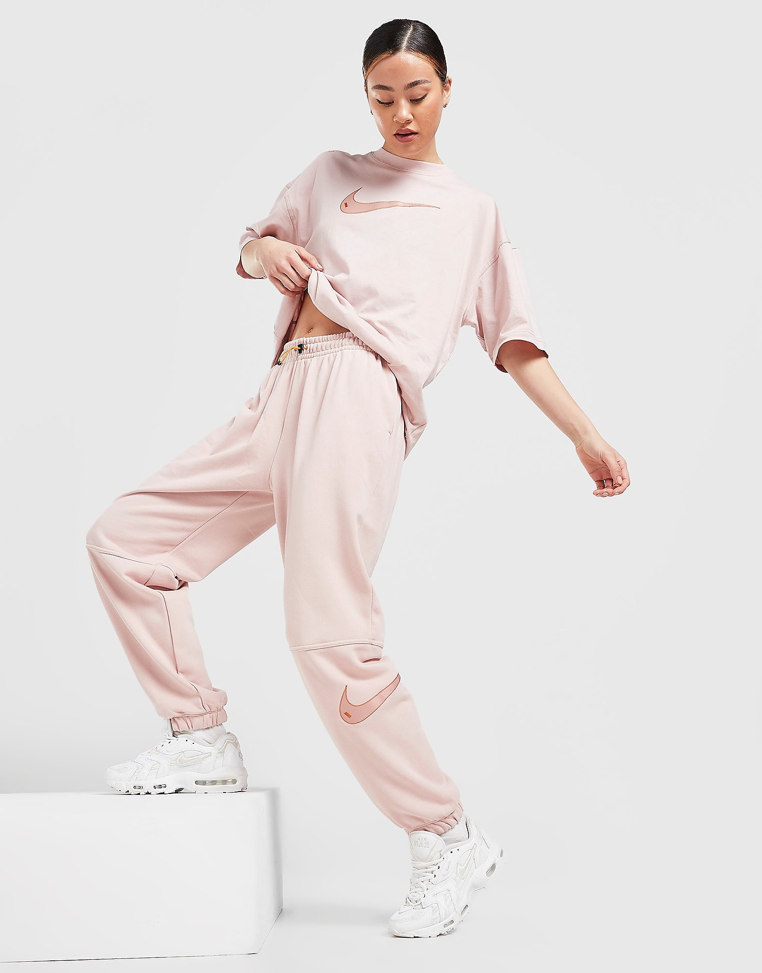 

Nike Swoosh High-Rise Joggers Women's - Pink Oxford/Light Curry/Rose Whisper/Rose Whisper, Pink Oxford/Light Curry/Rose Whisper/Rose Whisper
