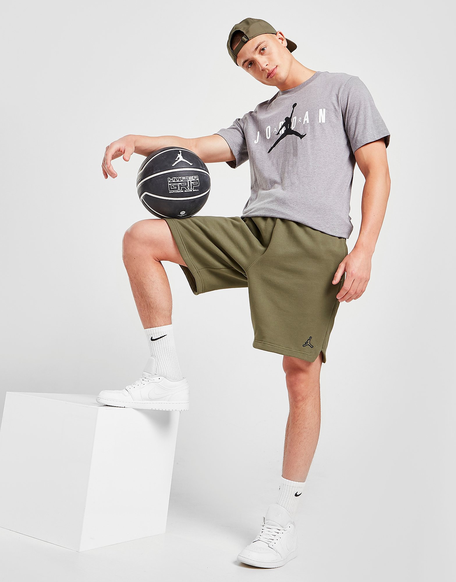 

Jordan Essential Fleece Shorts - Medium Olive/Black - Mens, Medium Olive/Black
