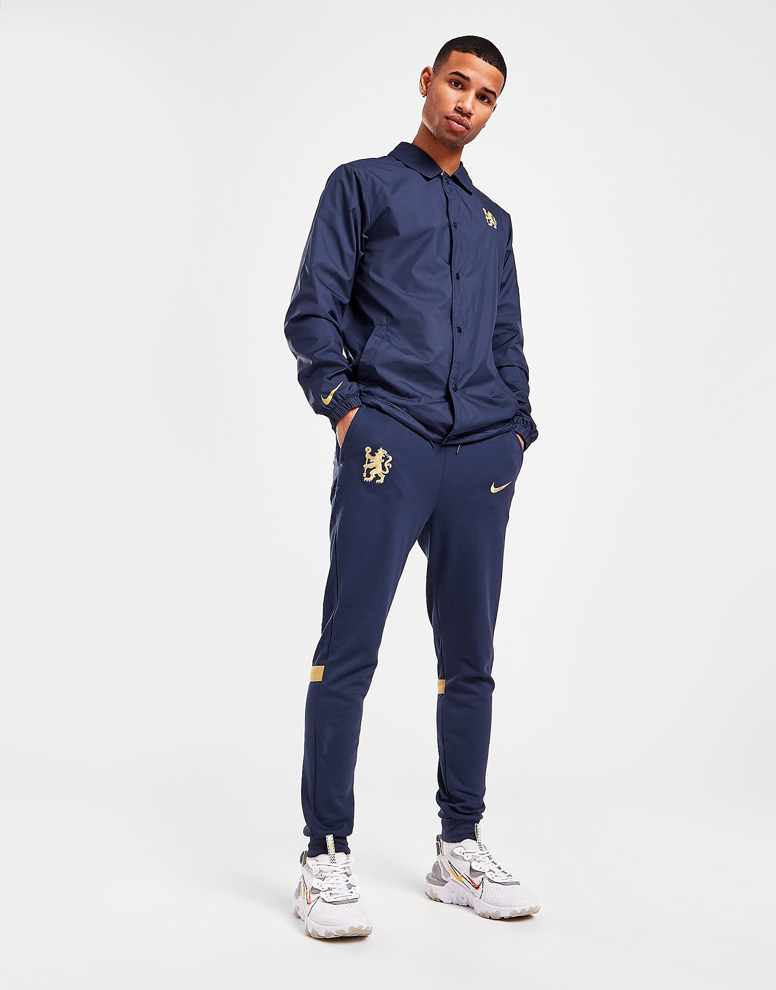 

Nike Chelsea FC Dri-FIT Travel Track Pants - Blackened Blue/Jersey Gold - Mens, Blackened Blue/Jersey Gold