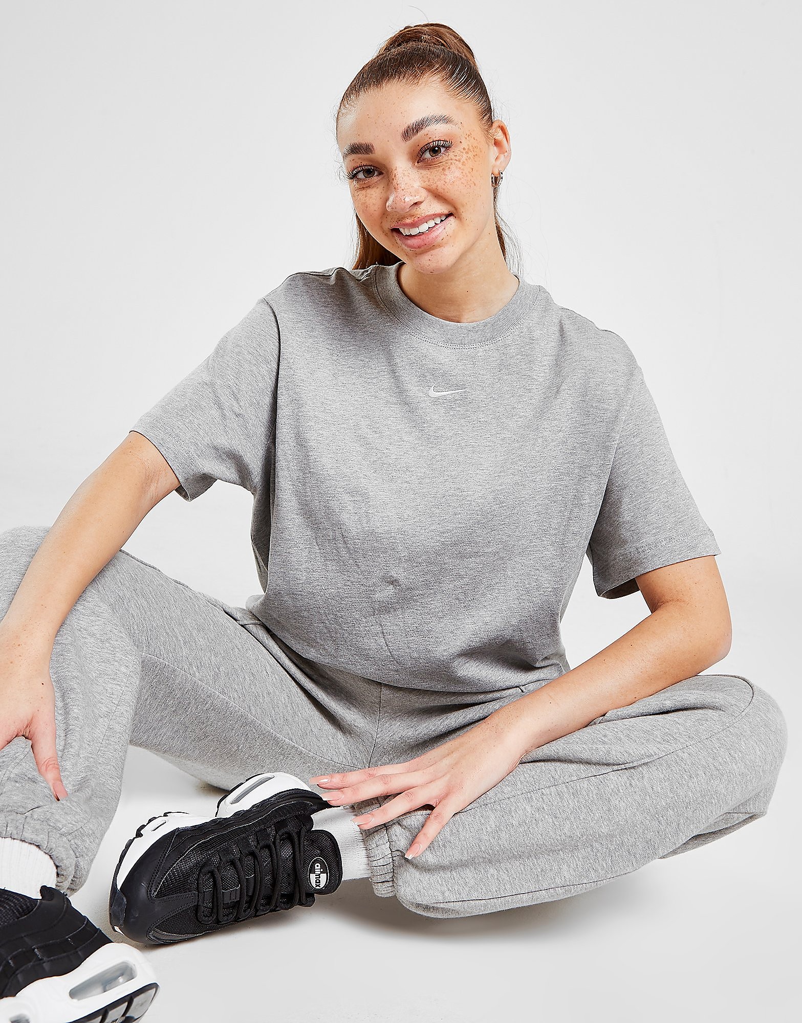 

Nike Sportswear Essential Oversized T-Shirt Women's - Dark Grey/White, Dark Grey/White