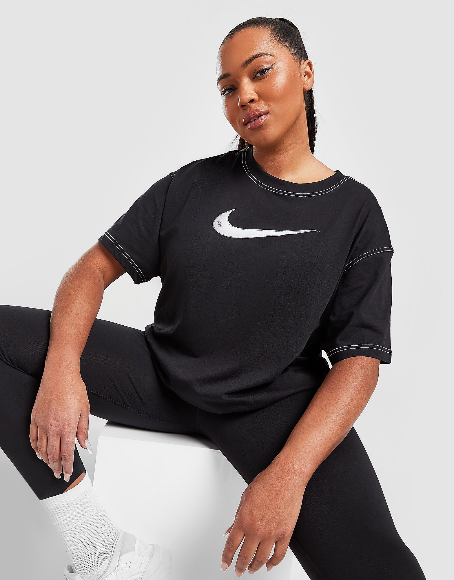 

Nike Plus Size Swoosh Boyfriend T-Shirt - Black - Womens, Black