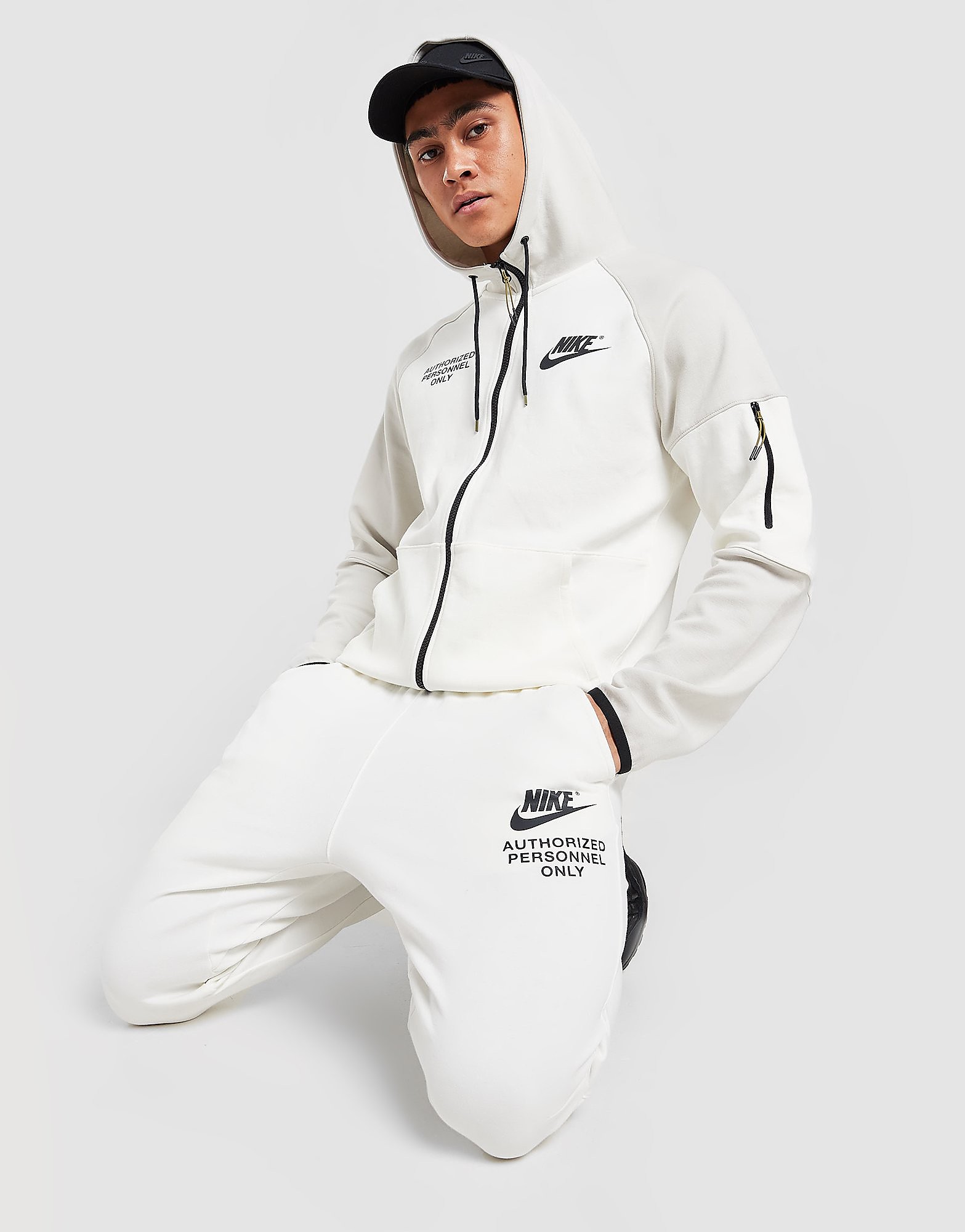 

Nike Tech Fleece Authorized Personnel Joggers - White - Mens, White