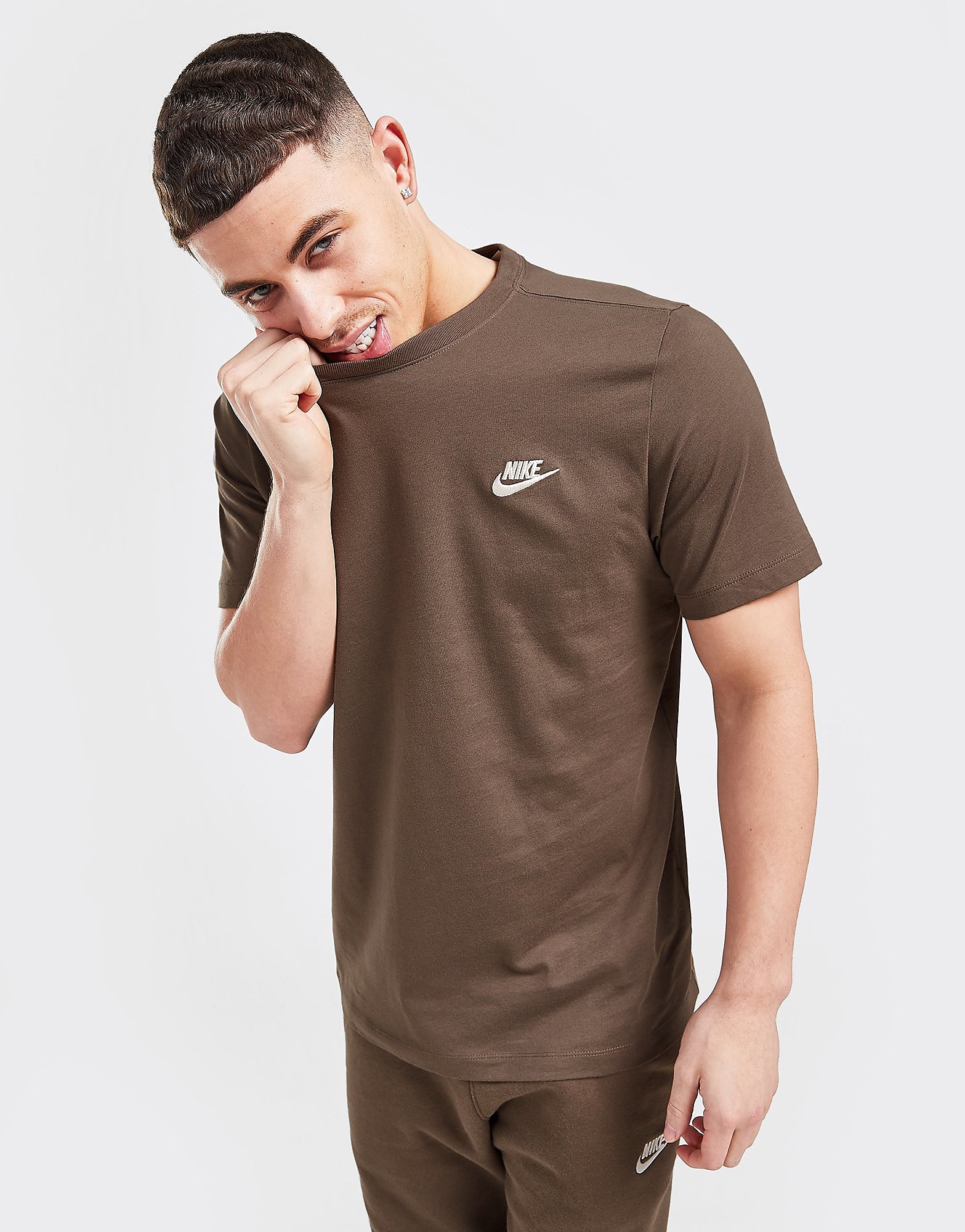 Nike Sportswear Club T-Shirt - Brown, Brown