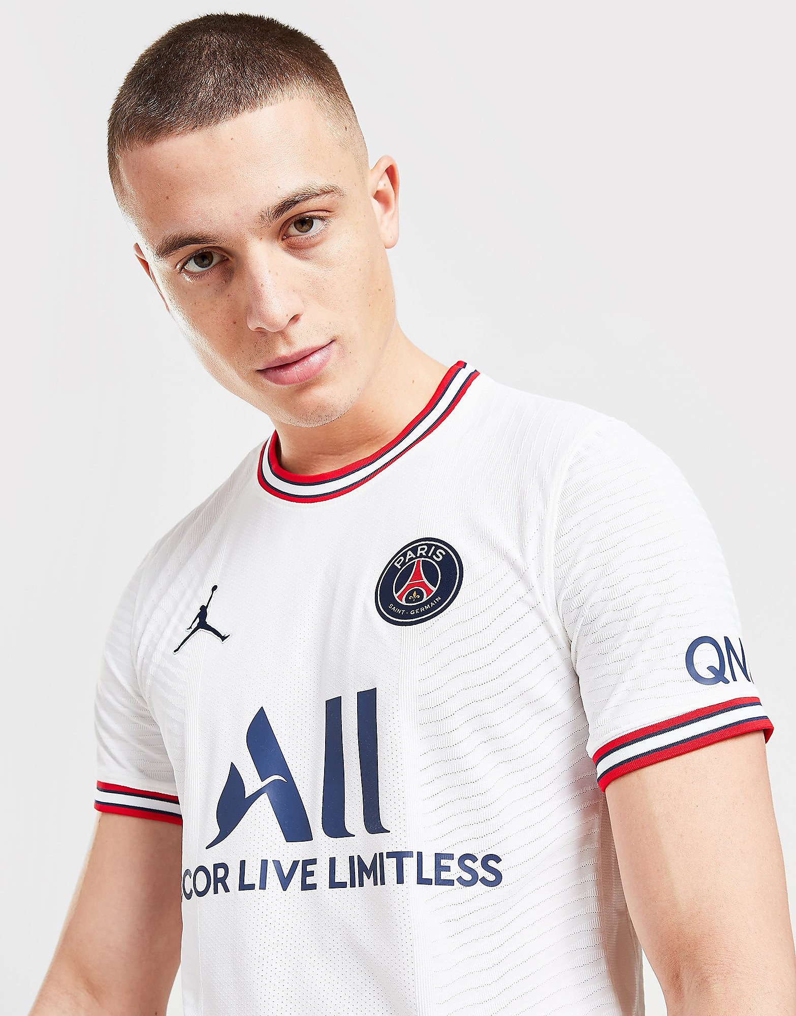 

Jordan Paris Saint Germain 2021/22 Fourth Match Shirt - White/Navy - Mens, White/Navy