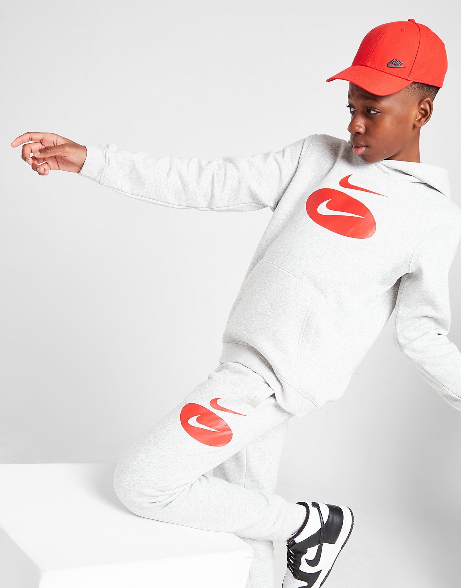 

Nike Oval Logo Swoosh Hoodie Junior - Grey Heather/Team Red/University Red - Kids, Grey Heather/Team Red/University Red