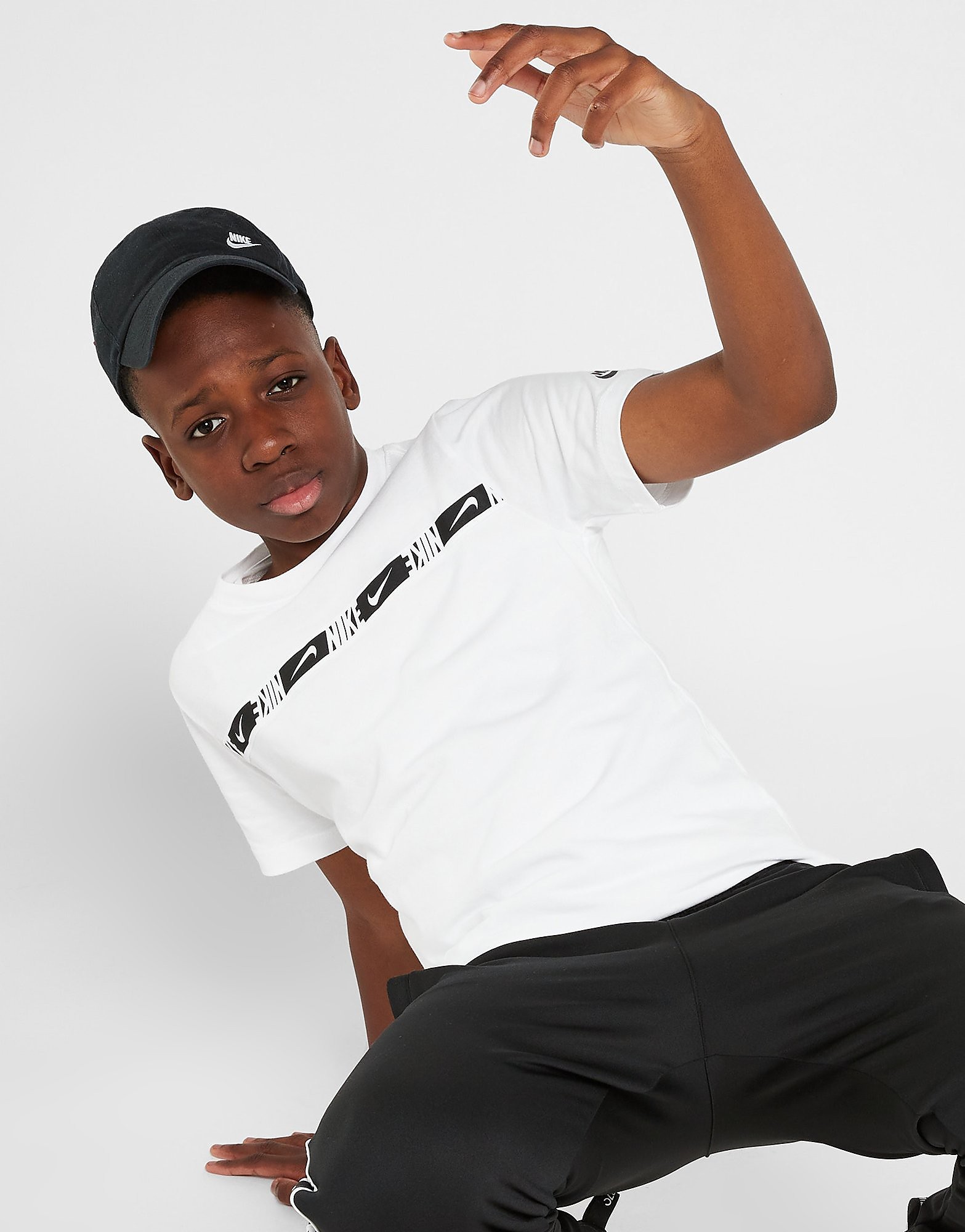 

Nike Repeat Tape T-Shirt Junior - White/White/Black - Kids, White/White/Black
