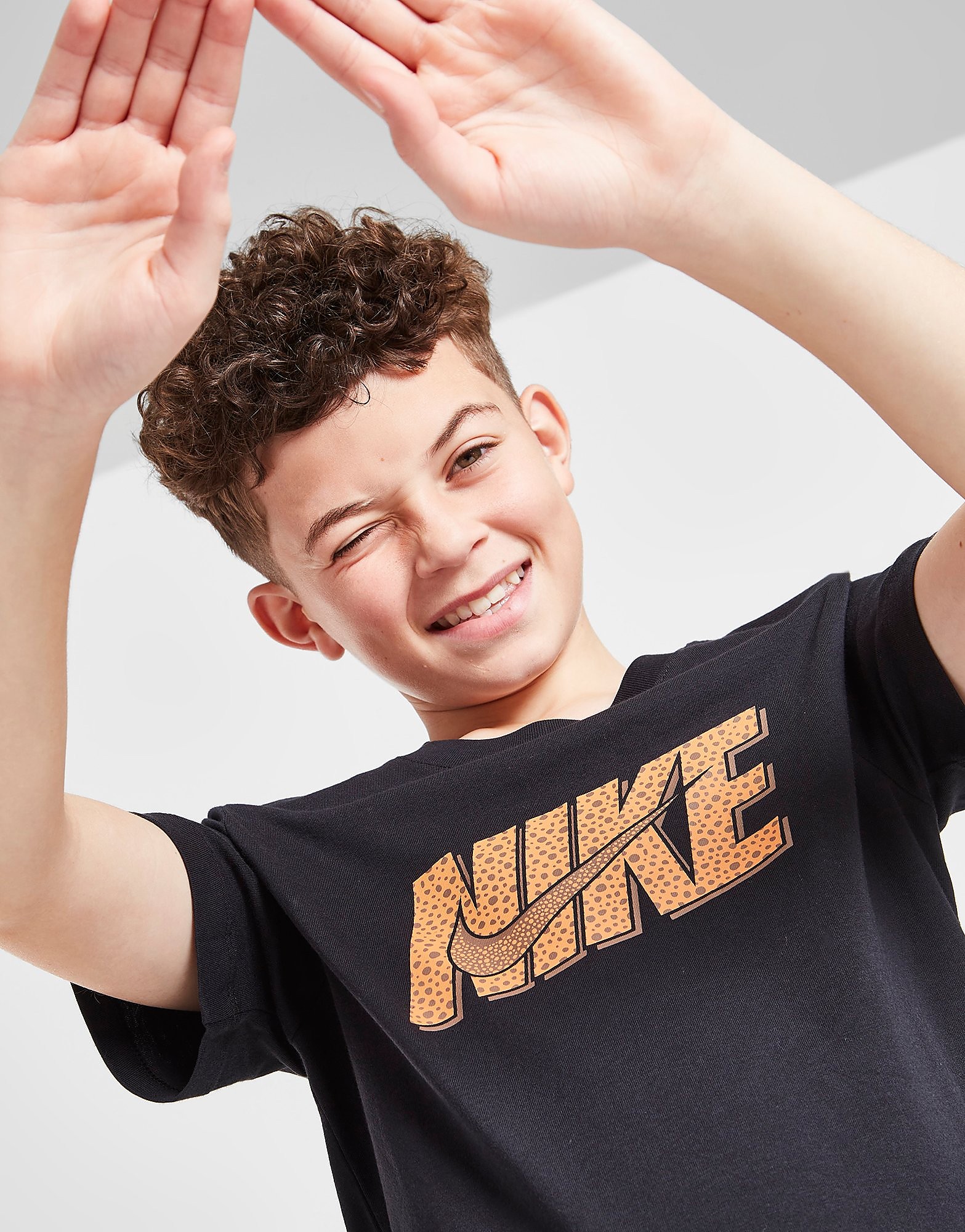 

Nike Brandmark T-Shirt Junior - Black - Kids, Black