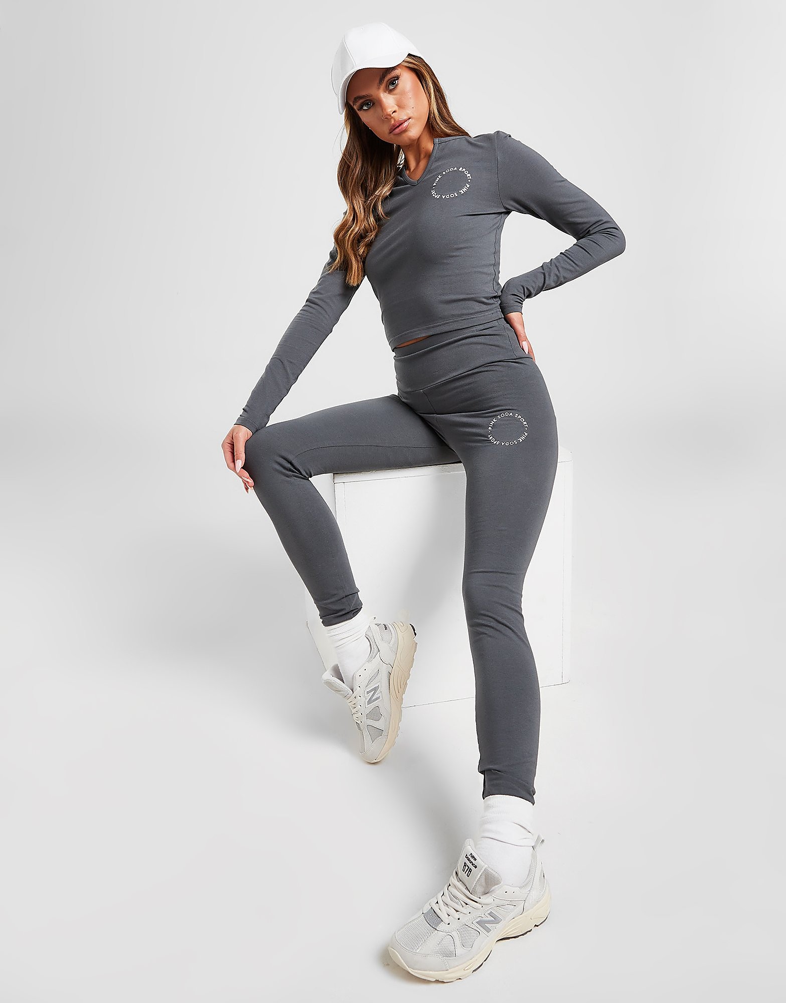 

Pink Soda Sport Circle Logo Leggings - Only at JD - Grey - Womens, Grey