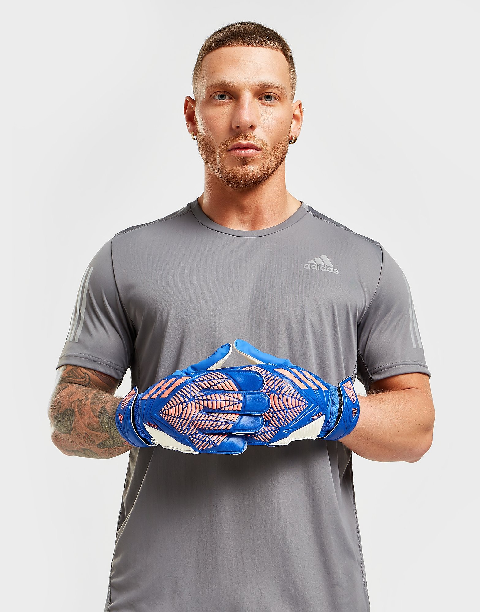 

adidas Predator 20 Training Goalkeeper Gloves - Hi-Res Blue / Turbo / White - Womens, Hi-Res Blue / Turbo / White