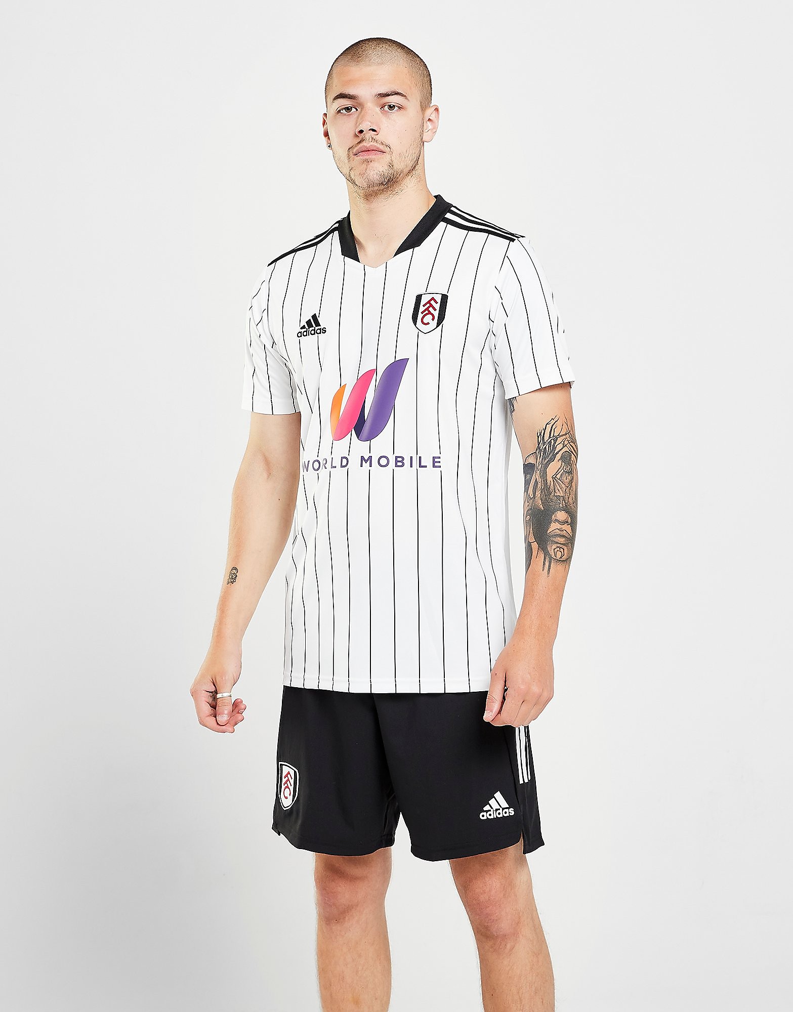 

adidas Fulham FC 2021/22 Home Shorts - Black / White - Mens, Black / White