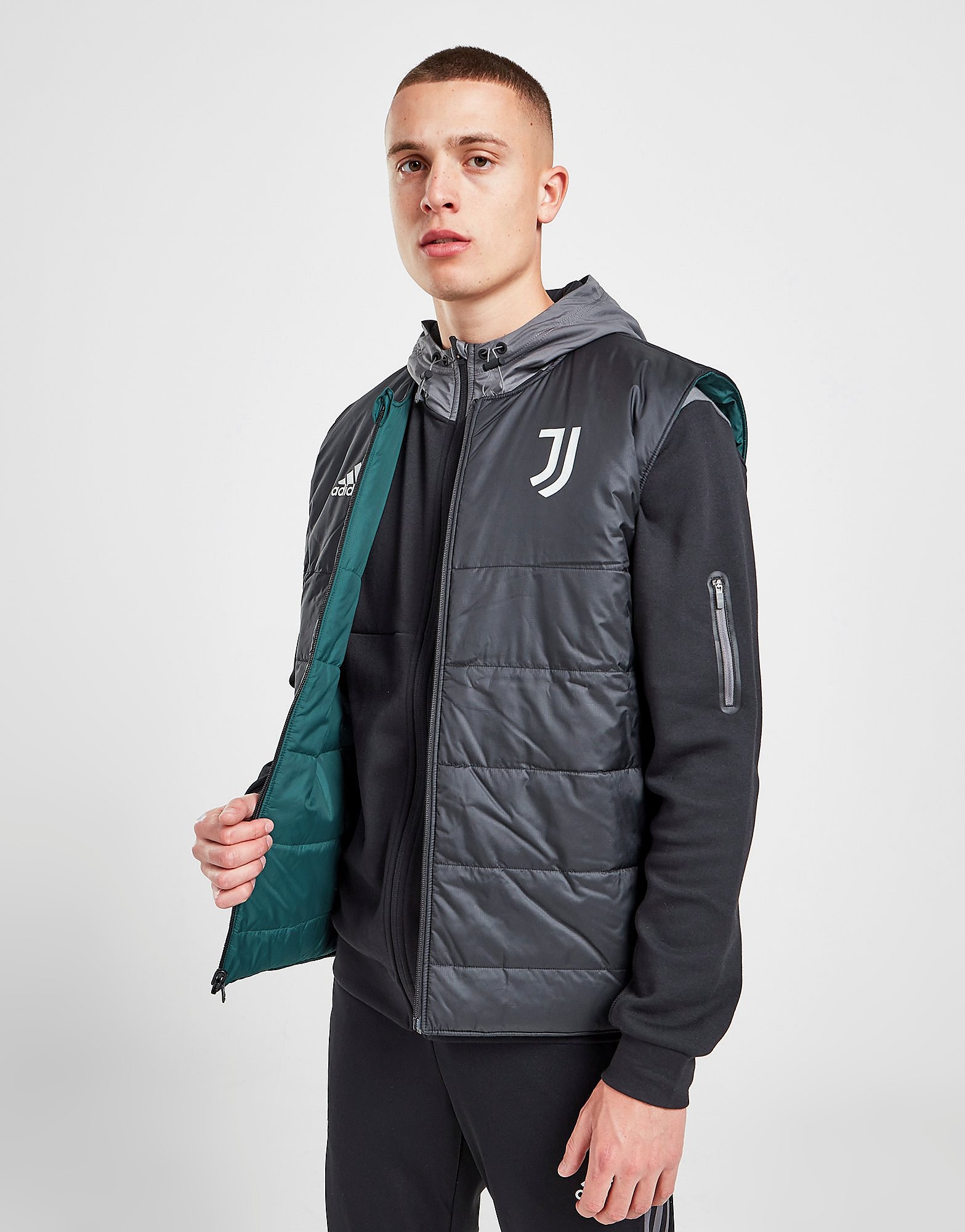 

adidas Juventus Reversible Padded Vest - Tech Green / Black/Black - Mens, Tech Green / Black/Black