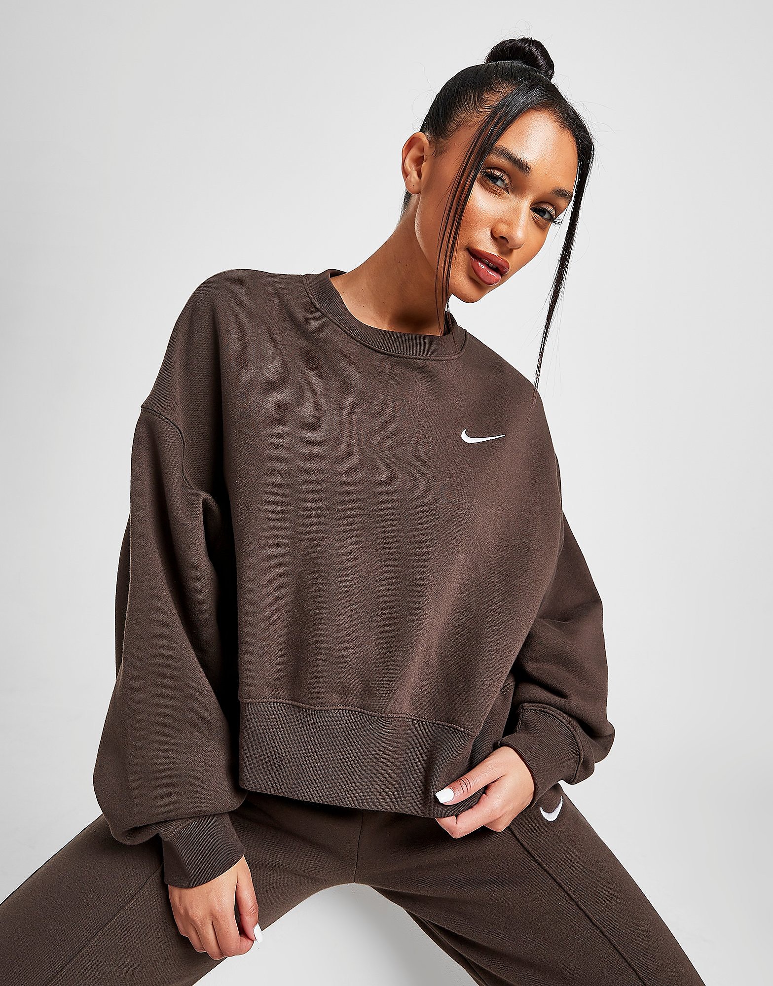 

Nike Sportswear Collection Essentials Oversized Crew - Dark Chocolate - Womens, Dark Chocolate