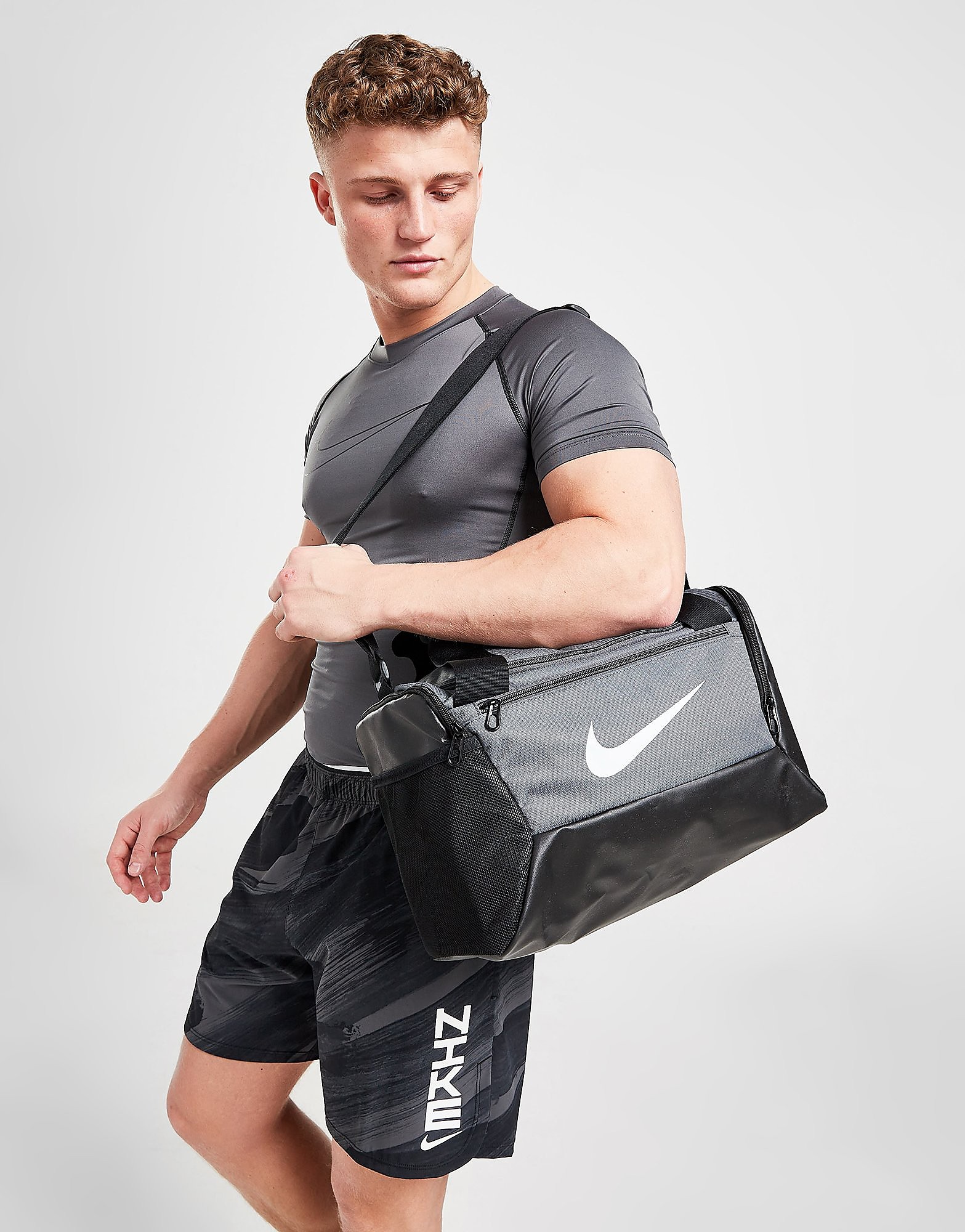 

Nike Extra Small Brasilia Bag - Flint Grey/Black/White - Mens, Flint Grey/Black/White