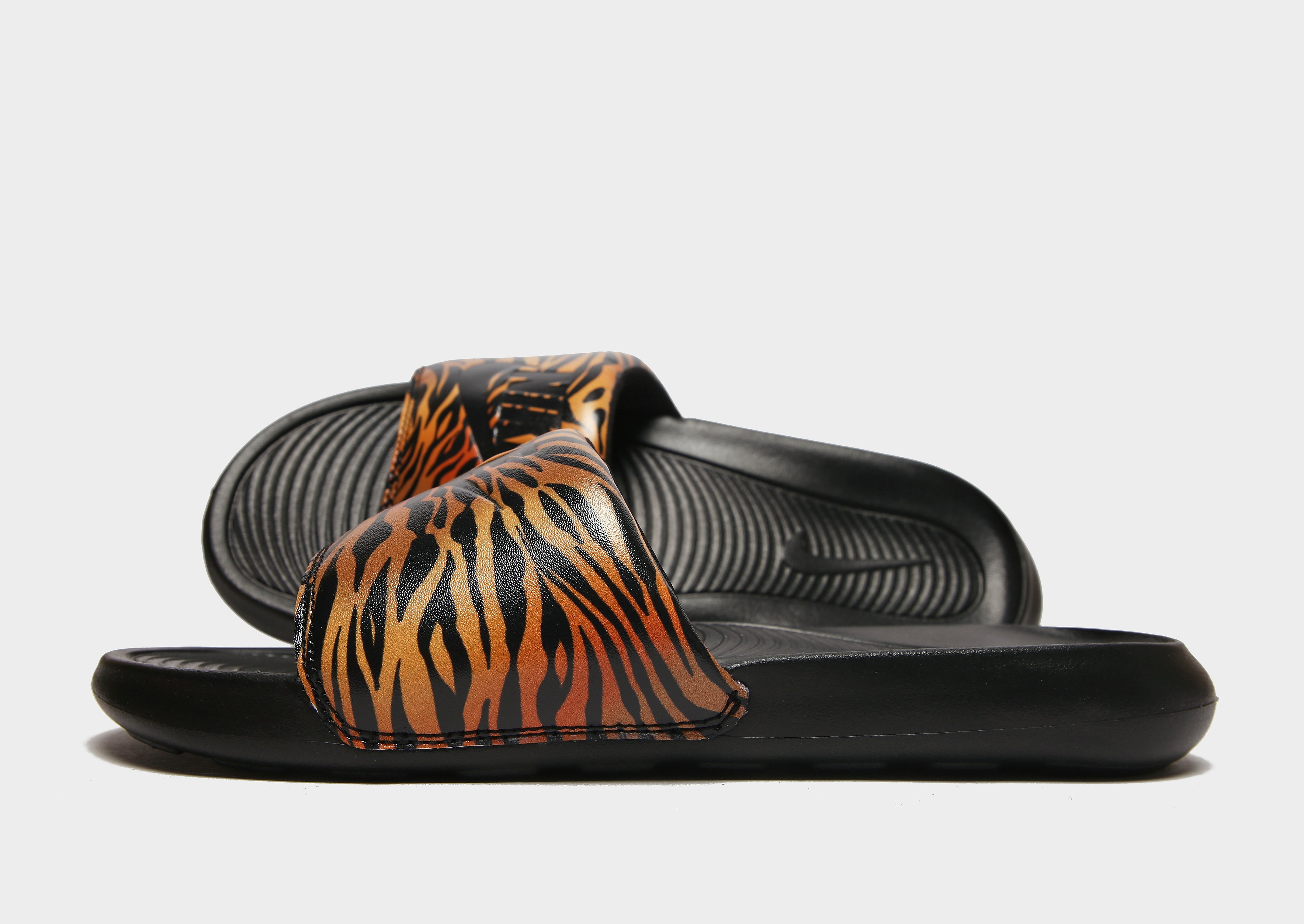 

Nike Victori One Slides Women's - Black/Black, Black/Black