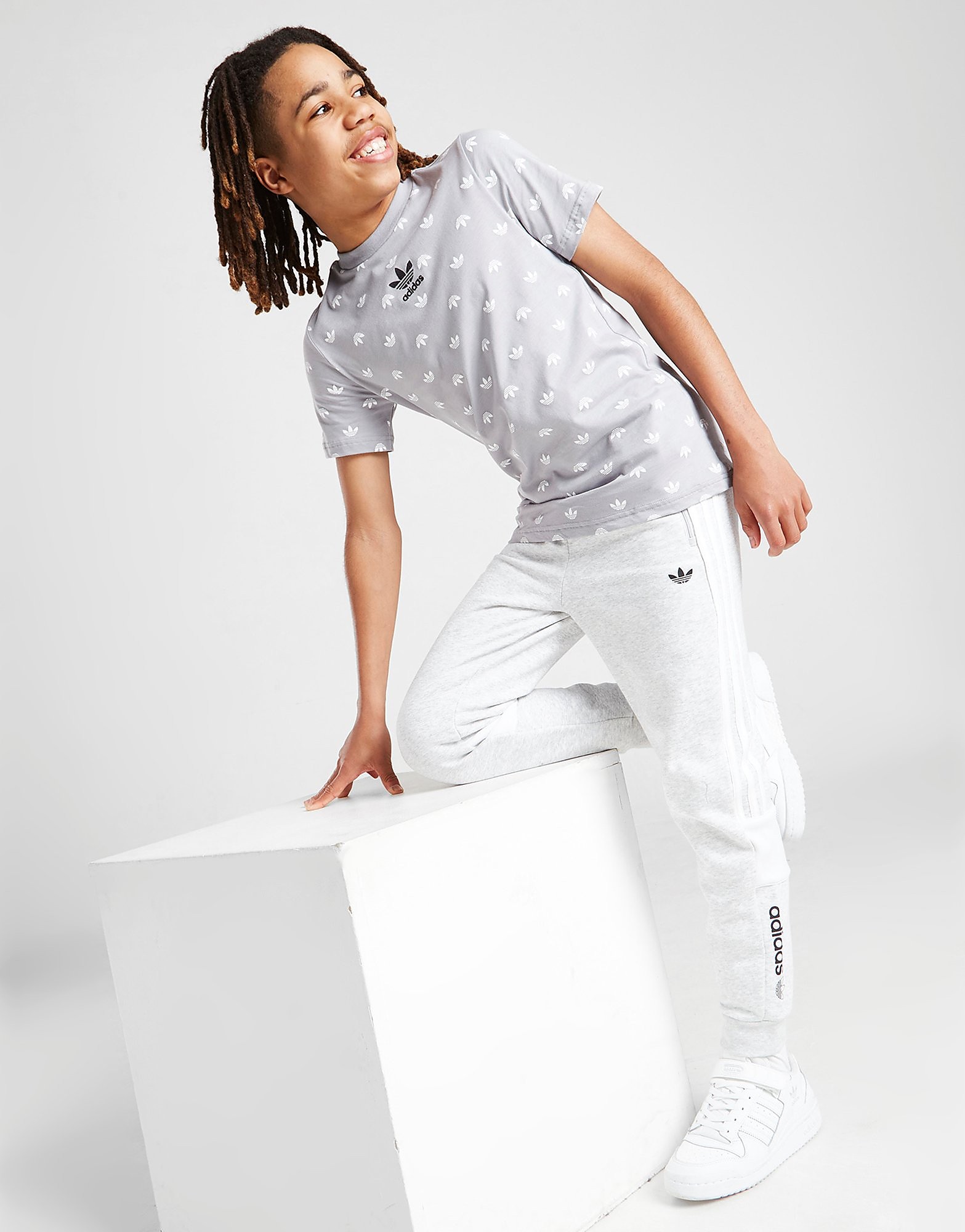 

adidas Originals Itasca Joggers Junior - Grey - Kids, Grey