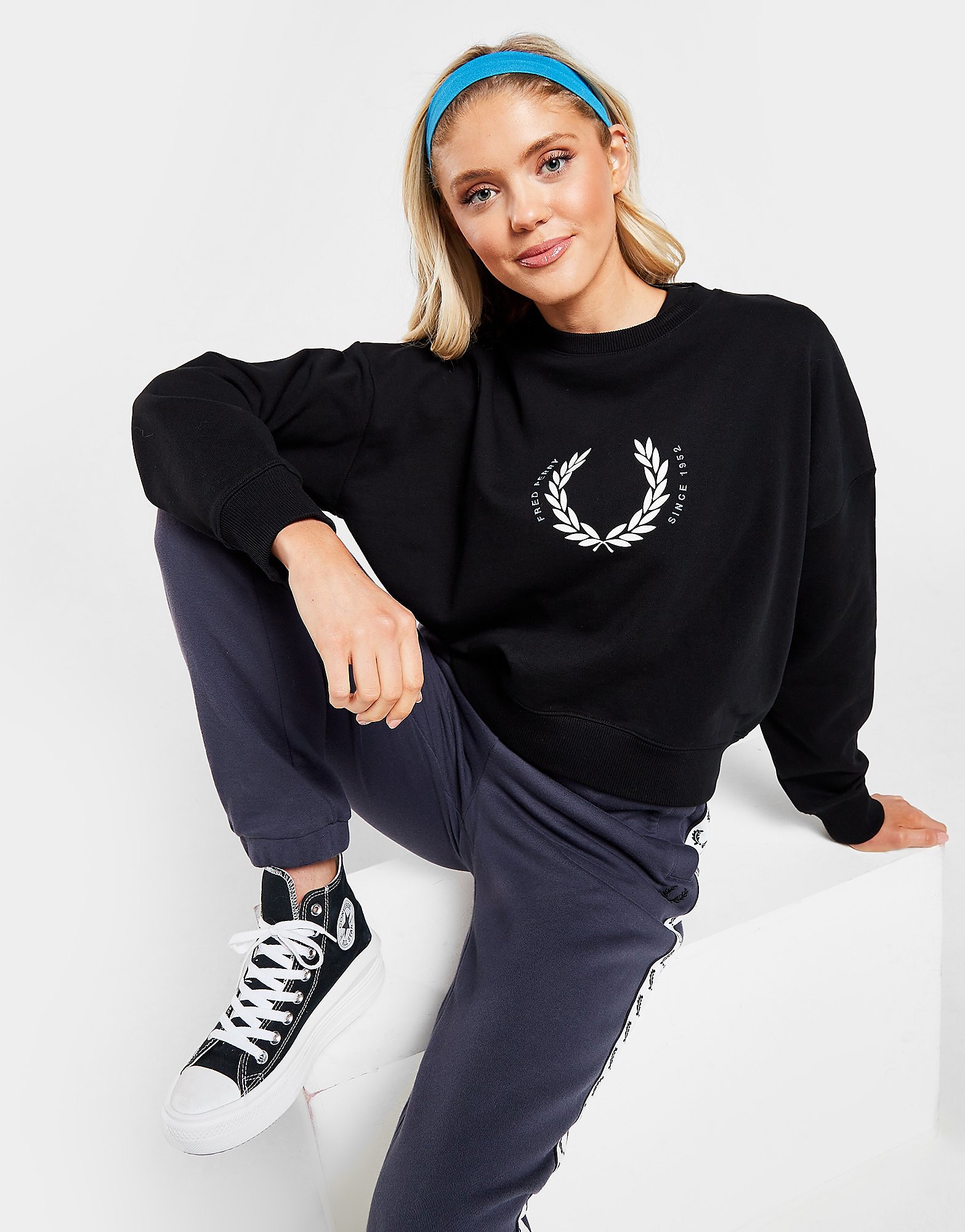 

Fred Perry Large Embroidered Logo Crew Sweatshirt - Black - Womens, Black