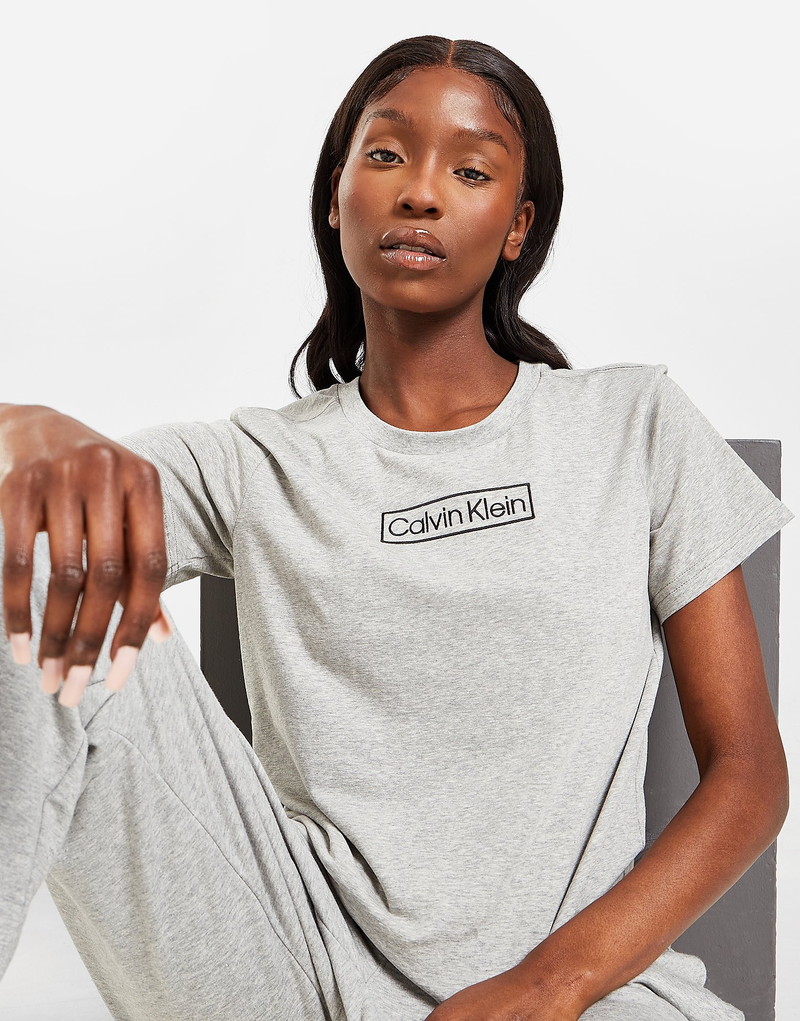

Calvin Klein Box Logo T-Shirt - Grey/GRY'HT - Womens, Grey/GRY'HT